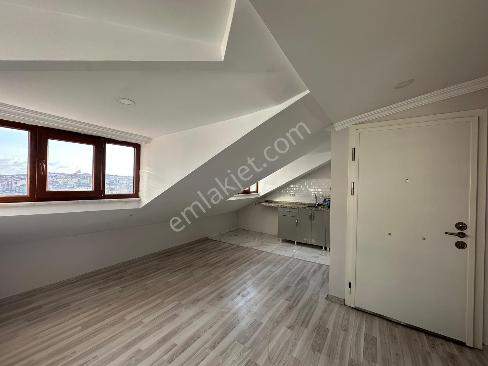 Gaziosmanpaşada Haliç Manzaralı Satılık 3+2 Dubleks Fırsat Daire - Görsel 3