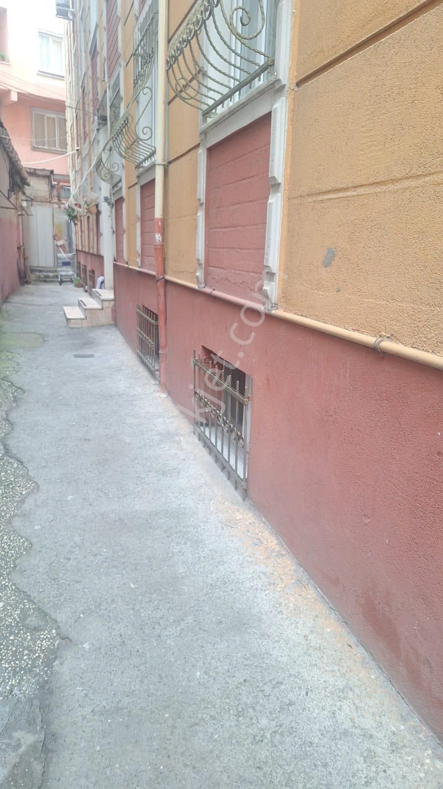 Esenyurt Tabelada Satılık Daire 2+1 İskanlı - Görsel 4