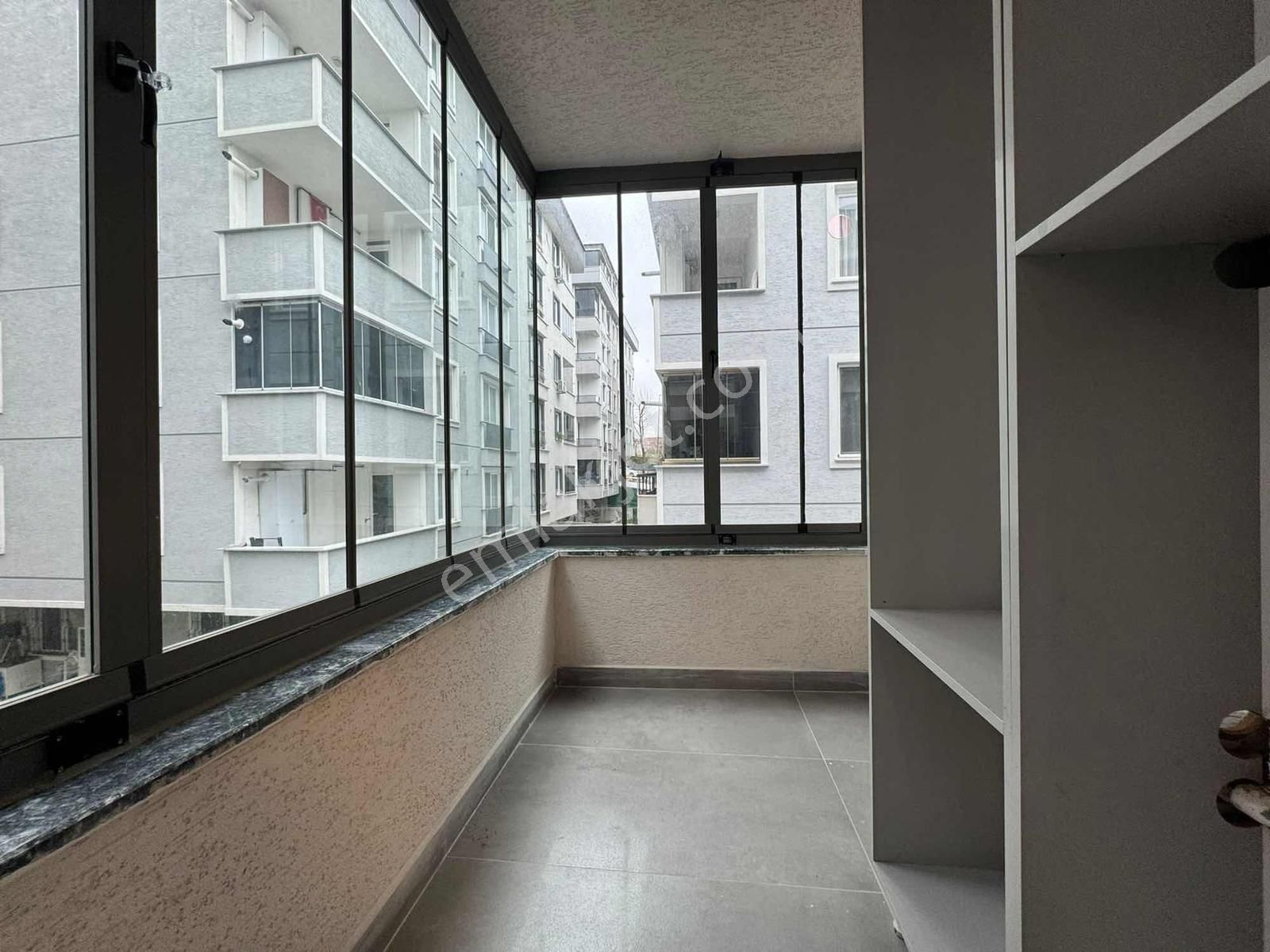 Metrobüse Yakın +%50 Kredi+sıfır İnşaat 2+1 Ara Kat Daire - Görsel 12