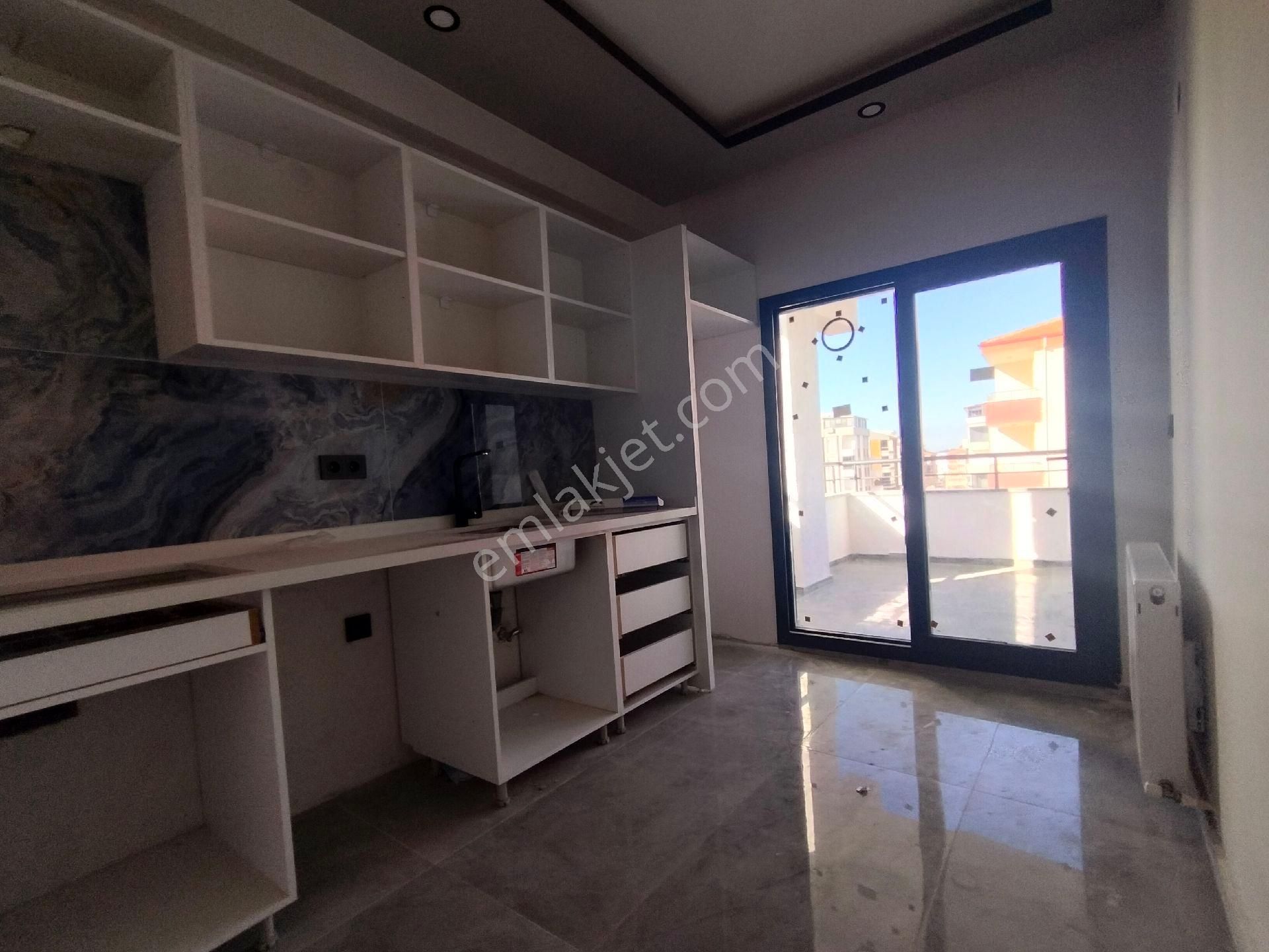 Balıkesir Burhaniye Badem Alanında 2+1 Kapalıı Mutak - Görsel 17