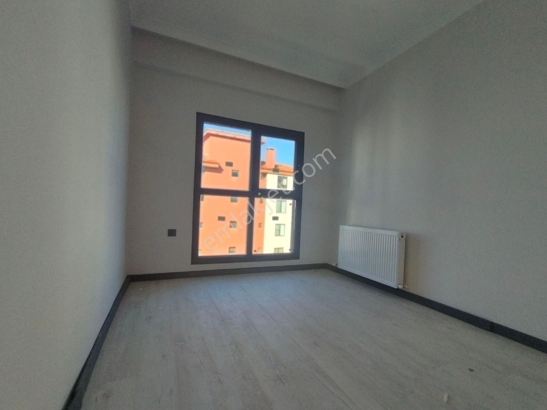 Balıkesir Burhaniye Badem Alanında 2+1 Kapalıı Mutak - Görsel 15