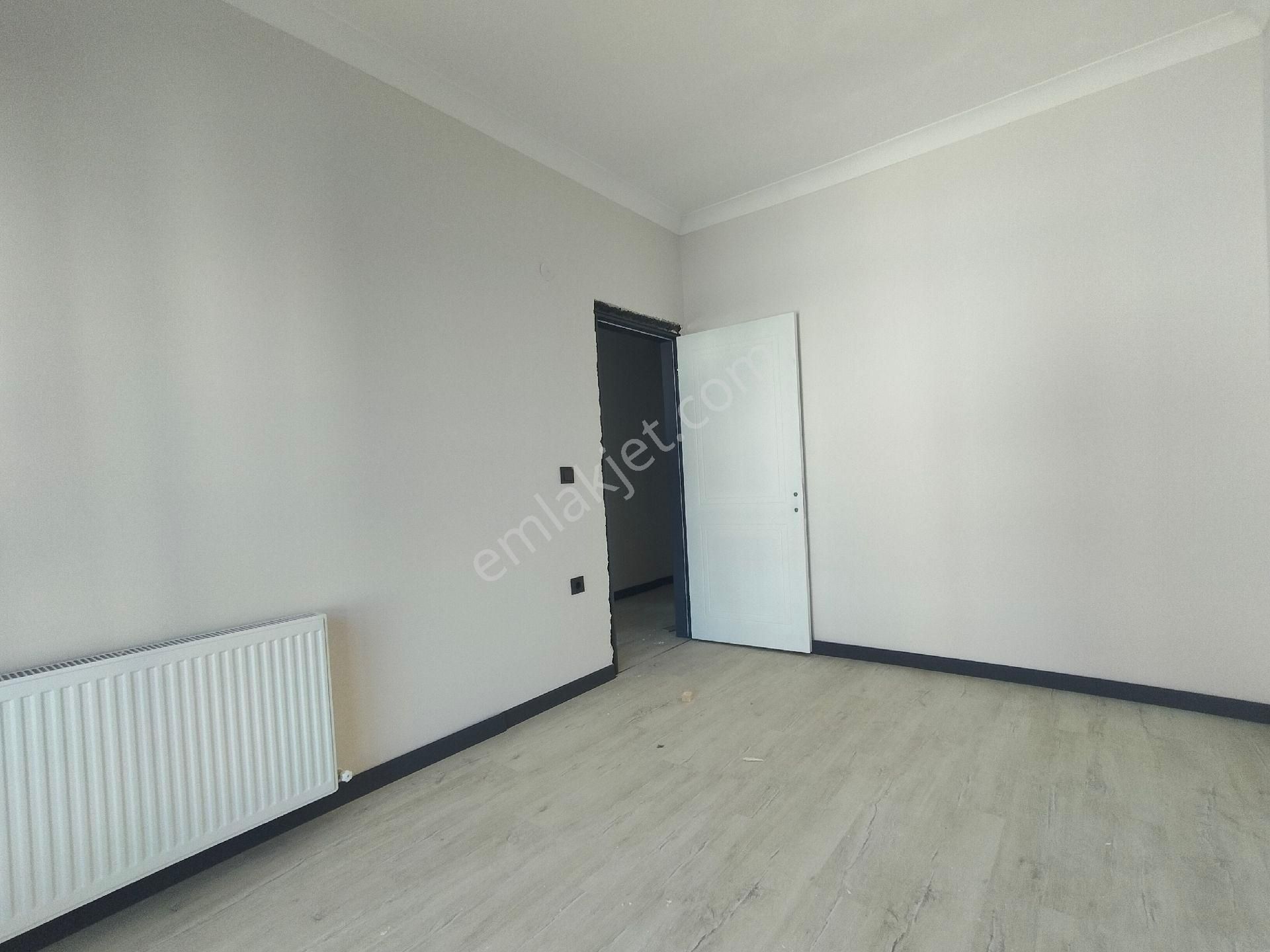 Balıkesir Burhaniye Badem Alanında 2+1 Kapalıı Mutak - Görsel 14