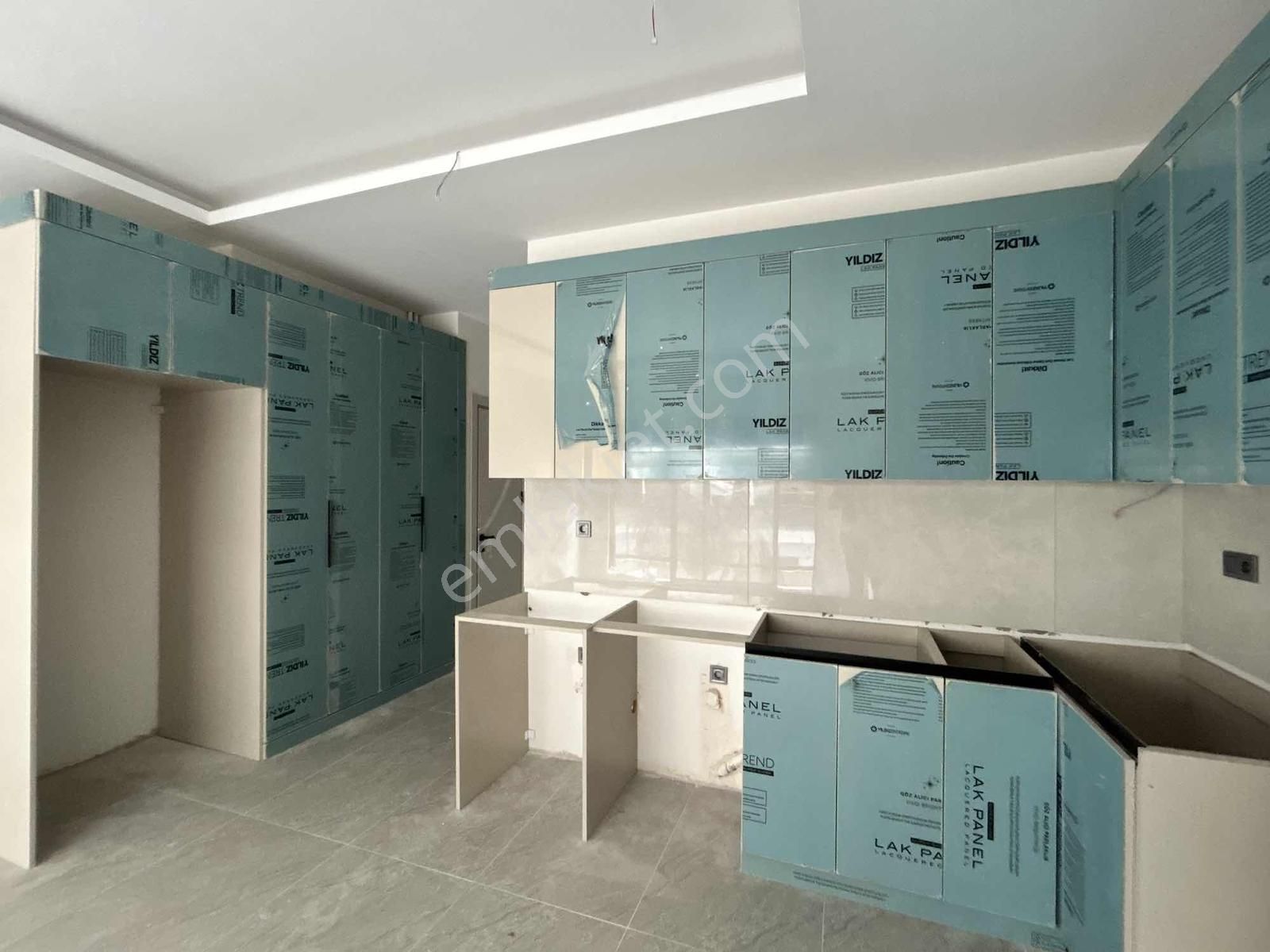 Yeniköy'de Site İçi Kapalı Otoparklı Havuzlu Sıfır 1+1 - Görsel 17