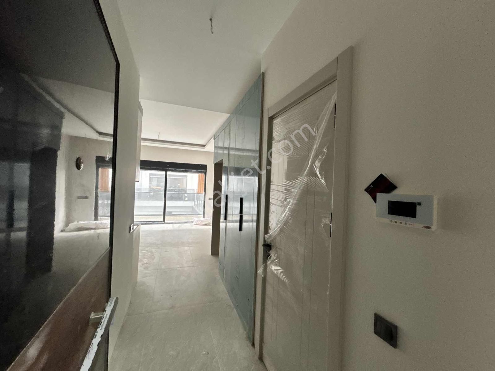 Yeniköy'de Site İçi Kapalı Otoparklı Havuzlu Sıfır 1+1 - Görsel 26