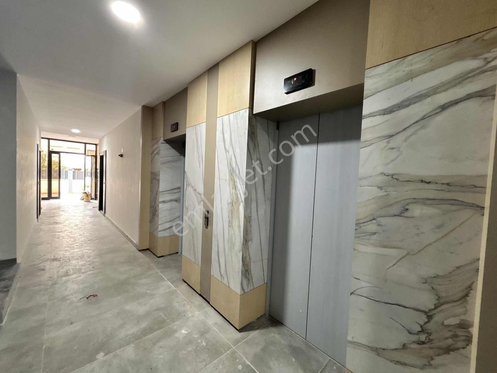 Yeniköy'de Site İçi Kapalı Otoparklı Havuzlu Sıfır 1+1 - Görsel 31