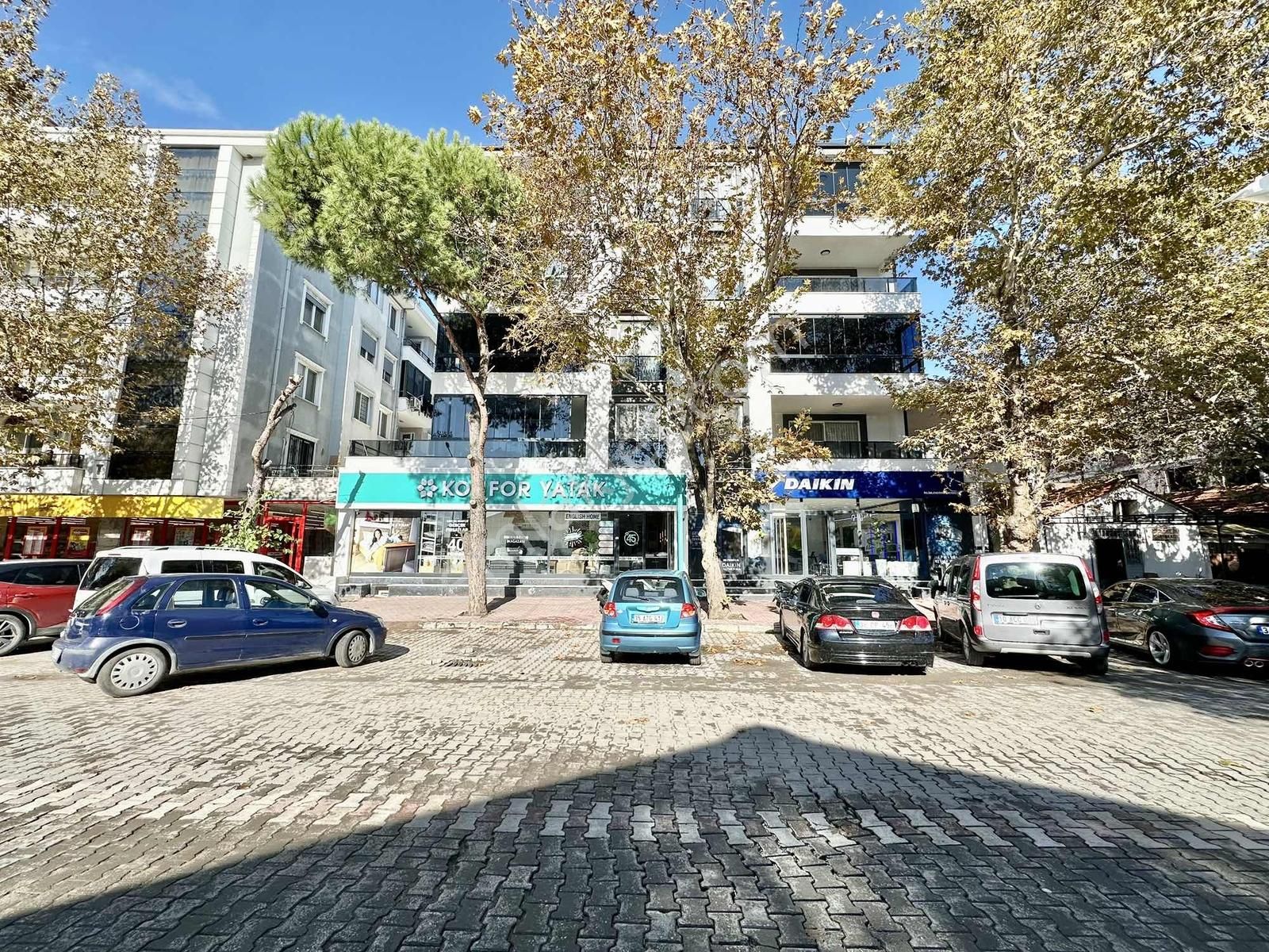 Altınova Ana Cadde Üzeri 3+1 Kat Mülkiyetli Satılık Daire - Görsel 10