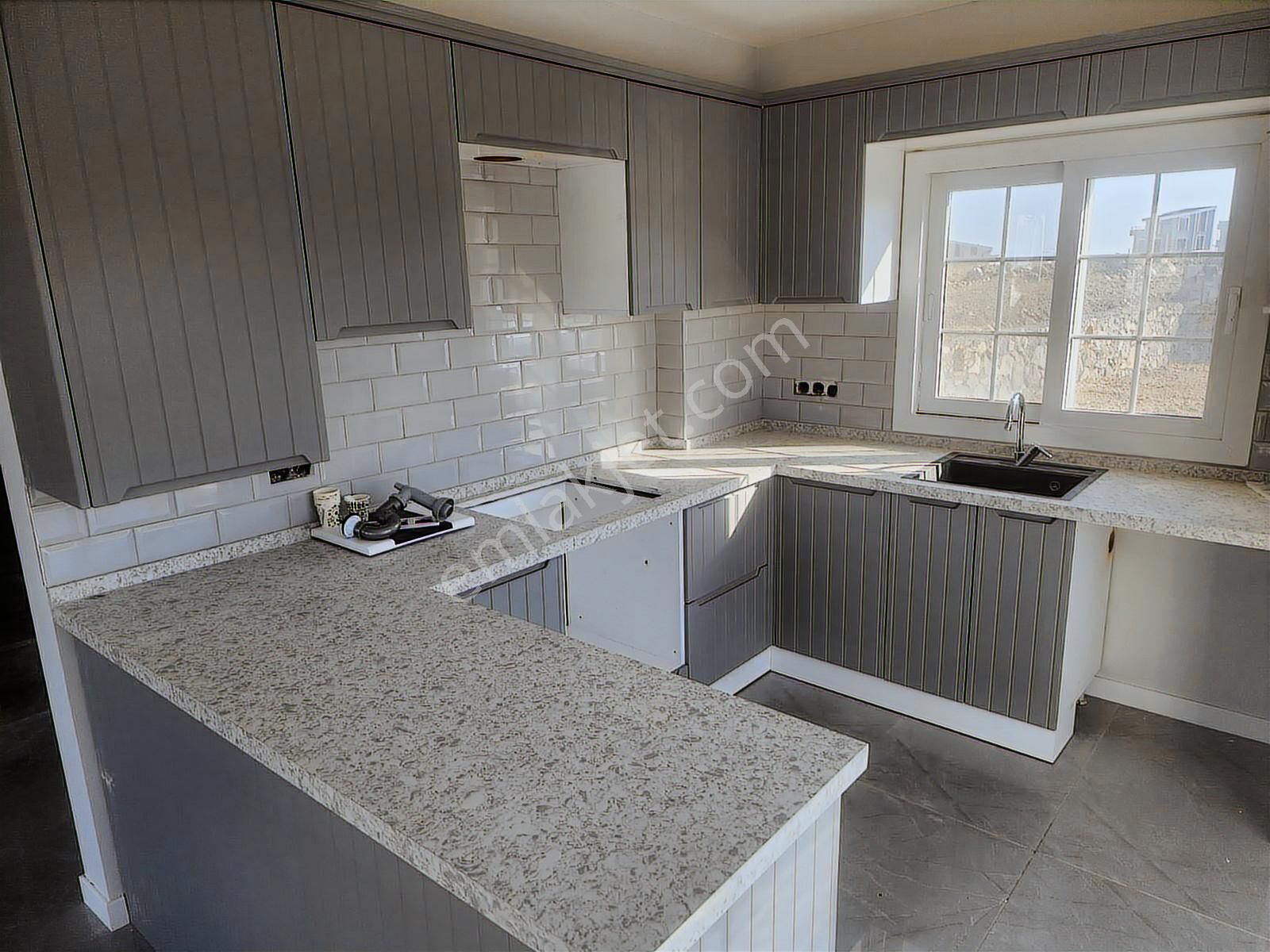 Mordoğan Emlaktan Kamukentte 375m2 Arsada Satılık 4+1 Yazlık - Görsel 15