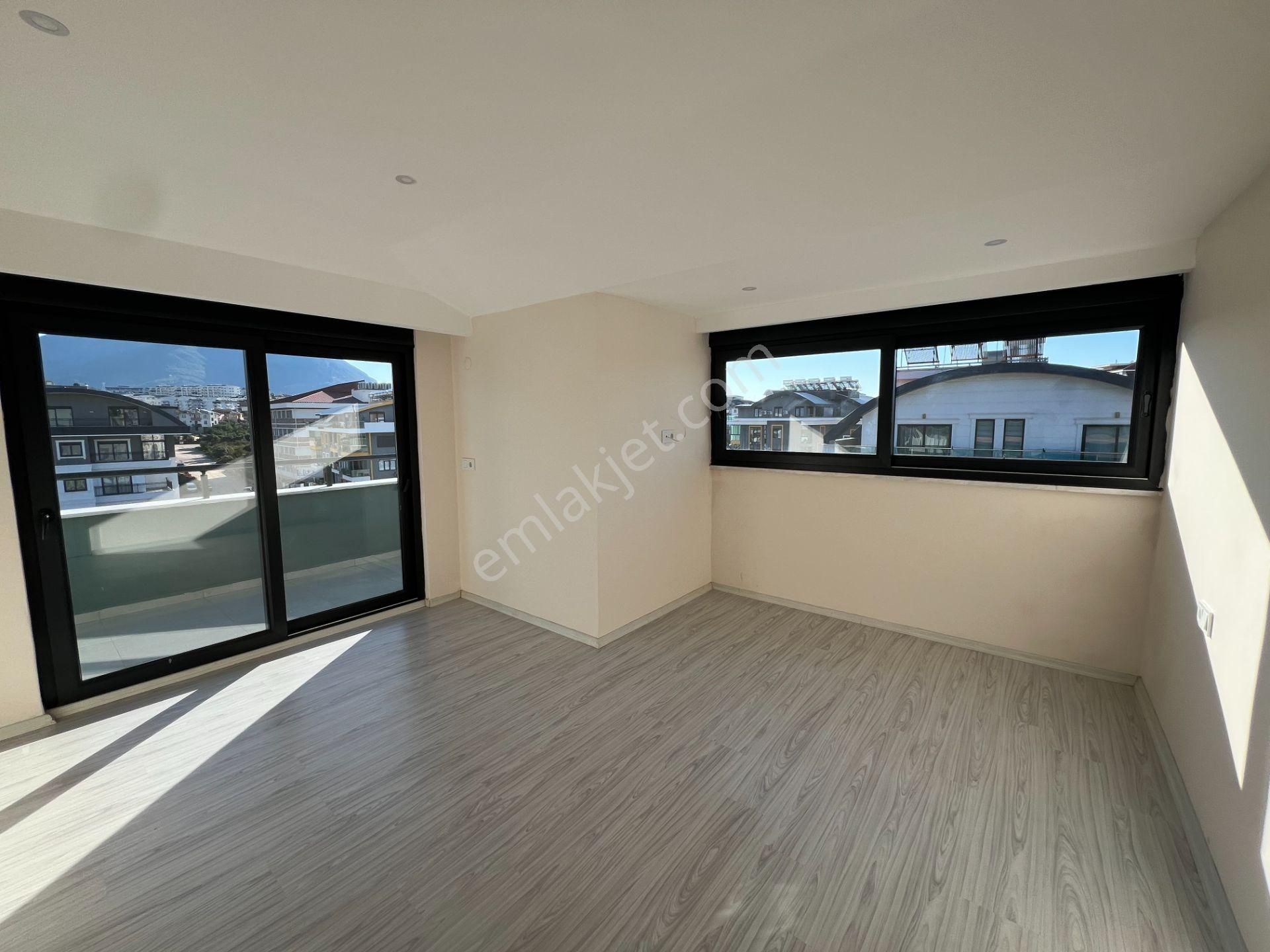 Alanya Obada Kiralık 4+1 Site İçi Sıfır Dubleks Daire - Görsel 27