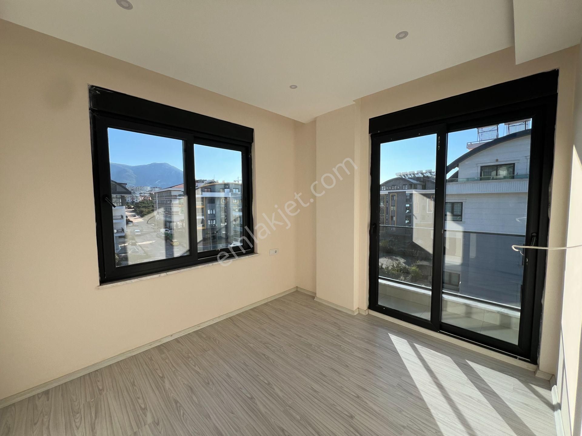 Alanya Obada Kiralık 4+1 Site İçi Sıfır Dubleks Daire - Görsel 15