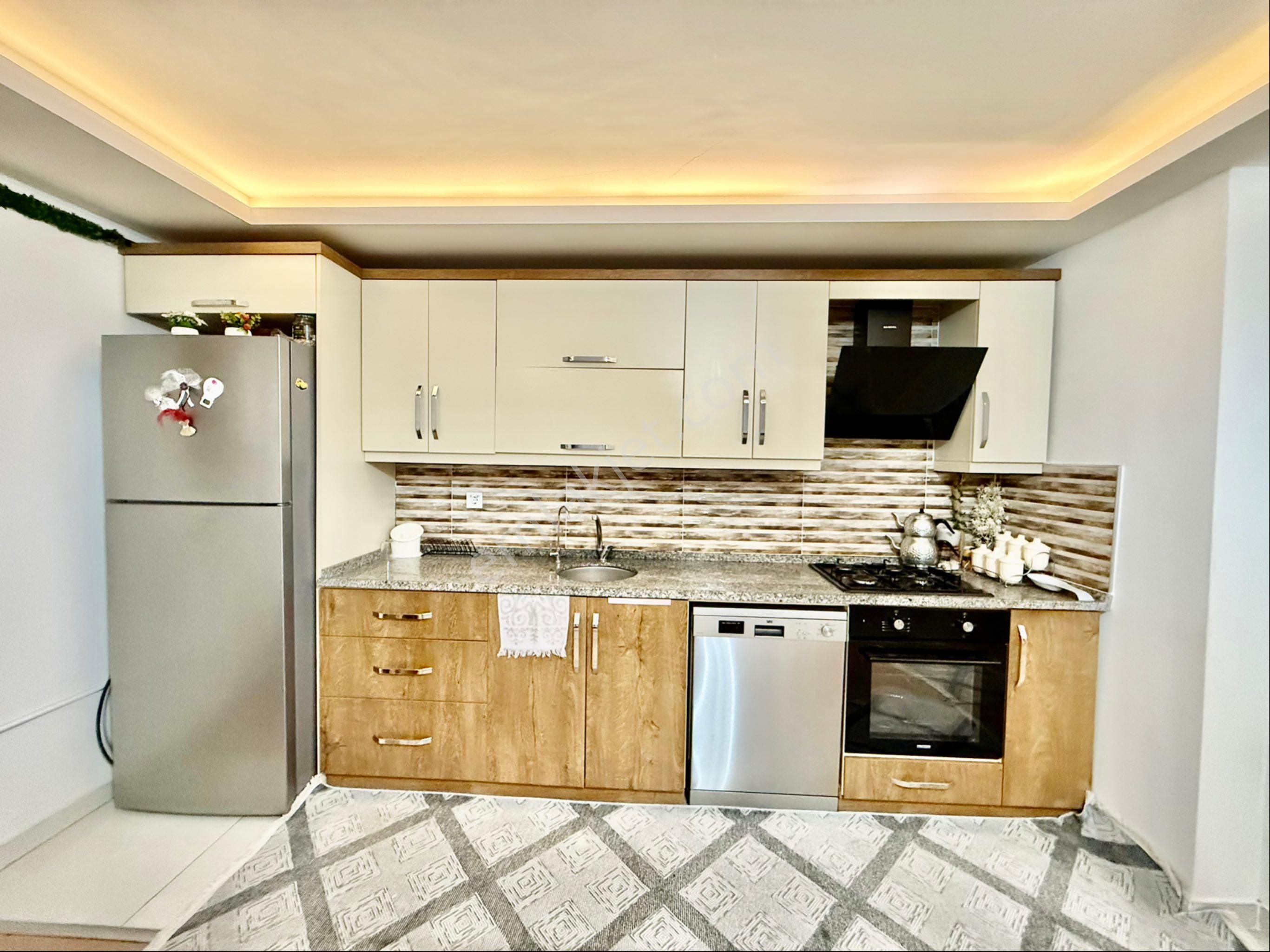 Evim-nur’dan Tepecik Mh 3+1 Site İçinde Fırsat Daire