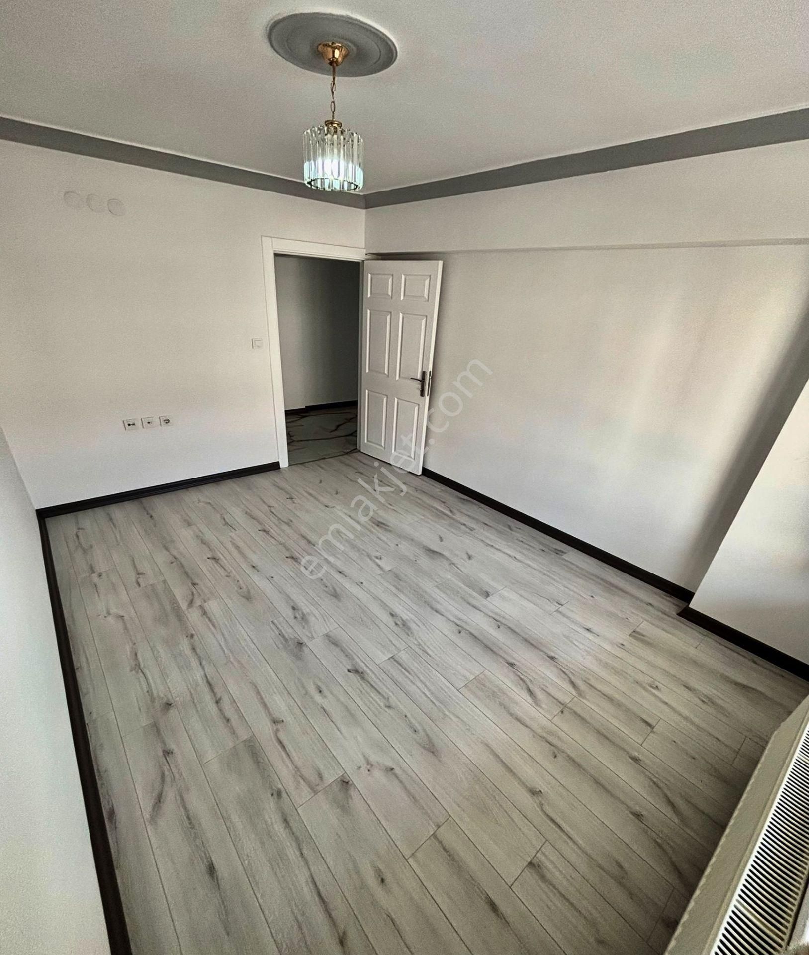 Ufuktepe Mahallesi Cadde Üzeri Full+full 3+1 Daire! - Görsel 17