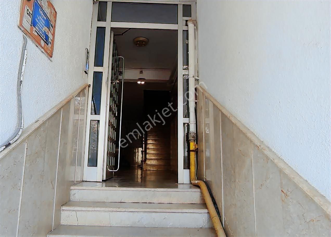 Aşağı Öveçler De Satılık İşyerine Uygun Konut - Görsel 15