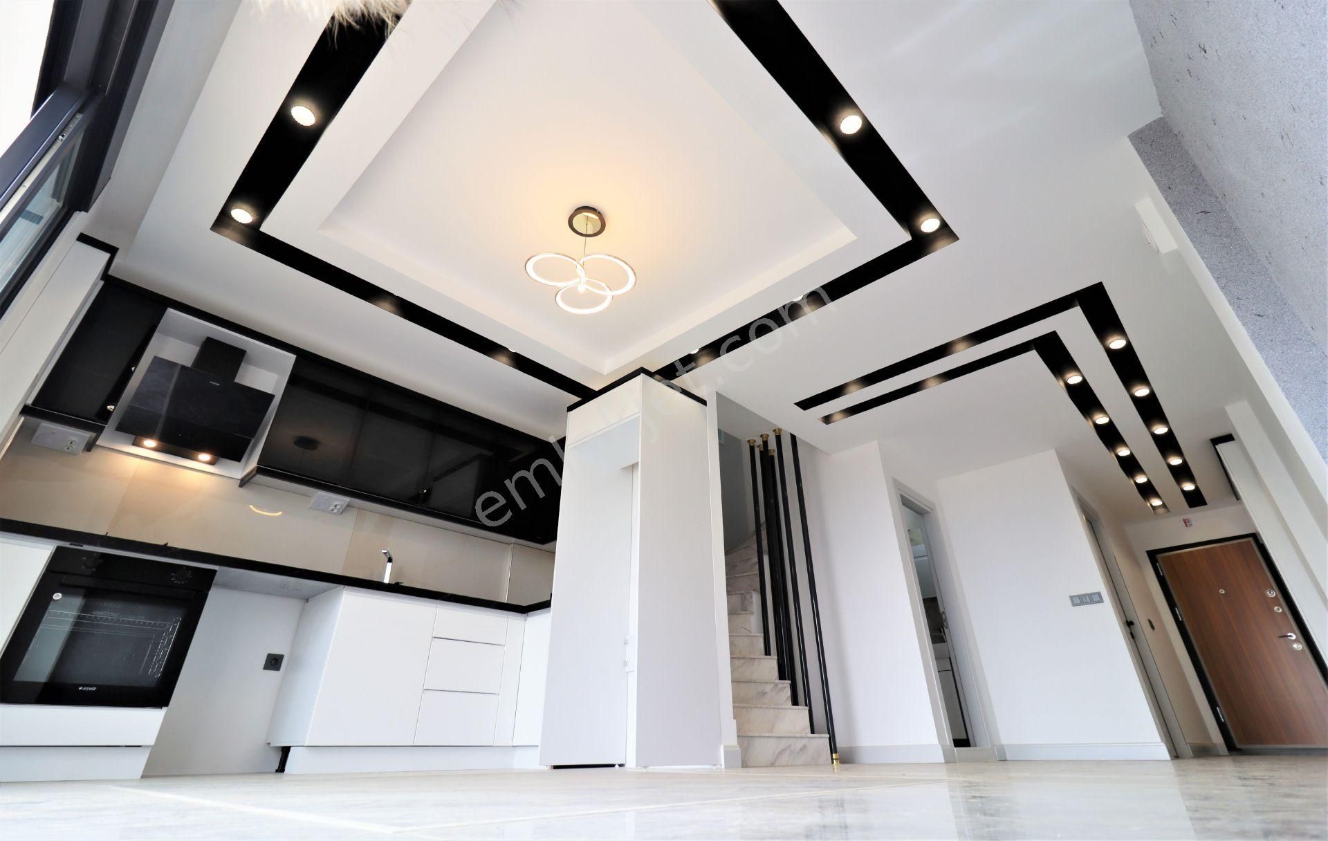 🏡aygül'den Altınoluk'ta Sıfır Deniz Ve Kazdağları Manzaralı Bahçeli Lüx Tasarım 3+1 Satılık Villa🌳