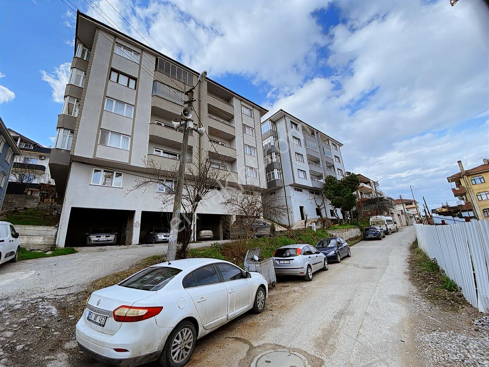 Ayhan Hepdiker Den Serdivan Mavi Durak Da 2+1 Eşyalı 90 M2 Daire - Görsel 15
