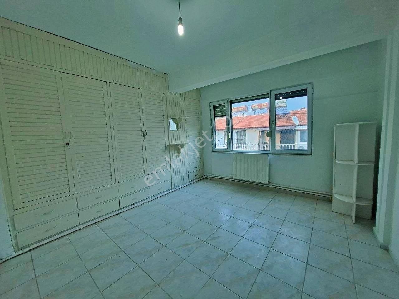 Uytundan Akçay İkizçayda Denize 20 Metre Doğalgazlı 2+1 Kiralık - Görsel 13