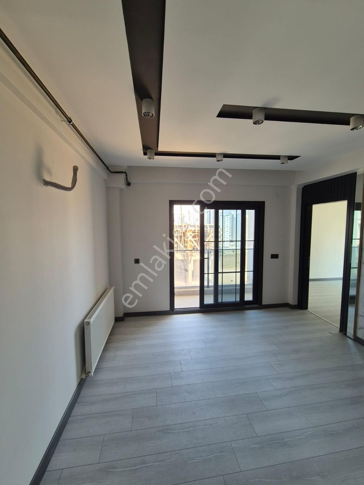 Ertuğrulgazi'de 2+1 Cep Mutfak Özel İşçilikli Az Katlı Satılık - Görsel 4