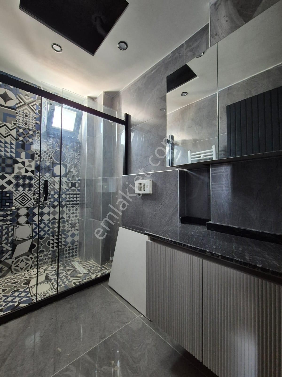 Ertuğrulgazi'de 2+1 Cep Mutfak Özel İşçilikli Az Katlı Satılık - Görsel 20