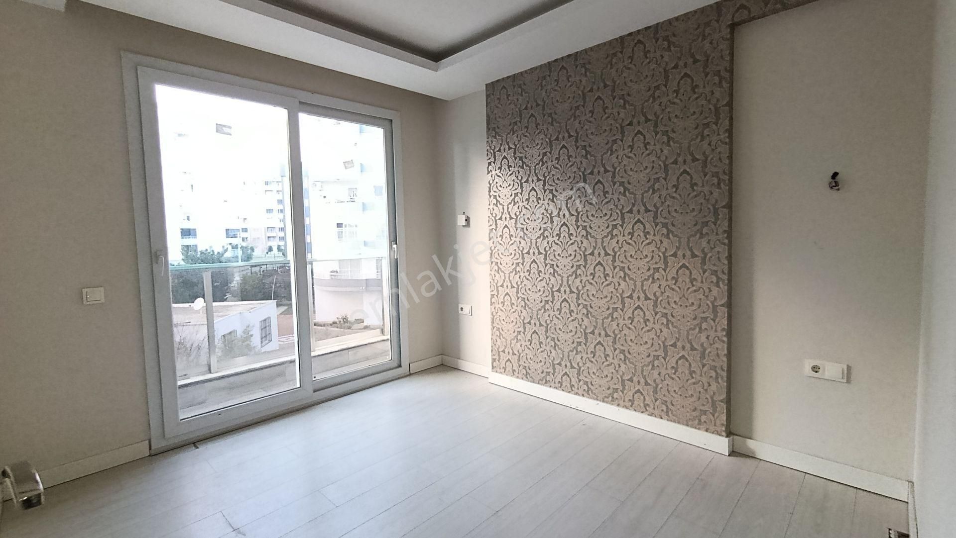 A'dan Çiftlikköy'ün En Merkezi Konumunda Site İçi 1+1 Daire - Görsel 12