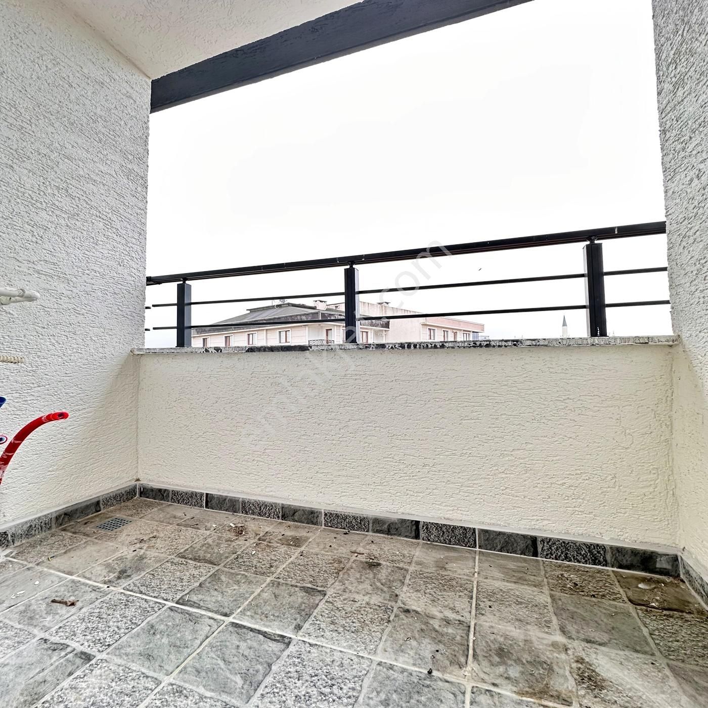 Çekmeköy Yapı Gayrimenkul'den 140m² 4+1 Üst Dubleks !! - Görsel 4