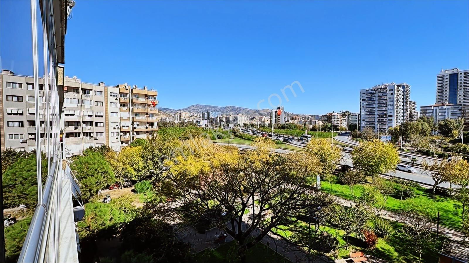 Karşıyakada Satılık Daire 3+1 Merkezi Lokasyon Ve Ferah Daire - Görsel 7