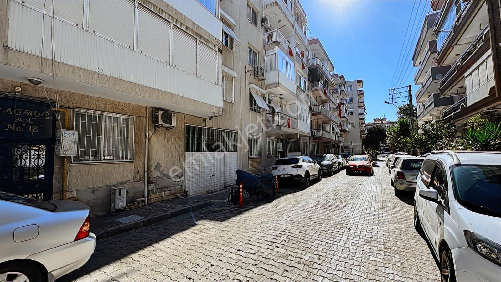 Karşıyakada Satılık Daire 3+1 Merkezi Lokasyon Ve Ferah Daire - Görsel 25