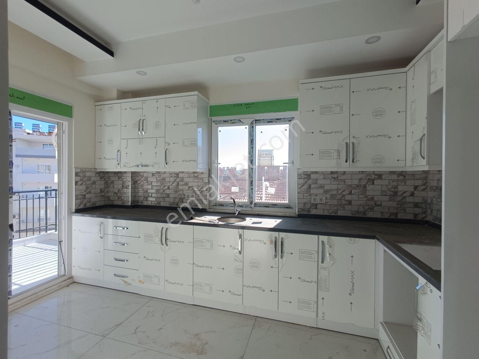 Manavgat Migros Kavşağında Lüks Satılık Dubleks