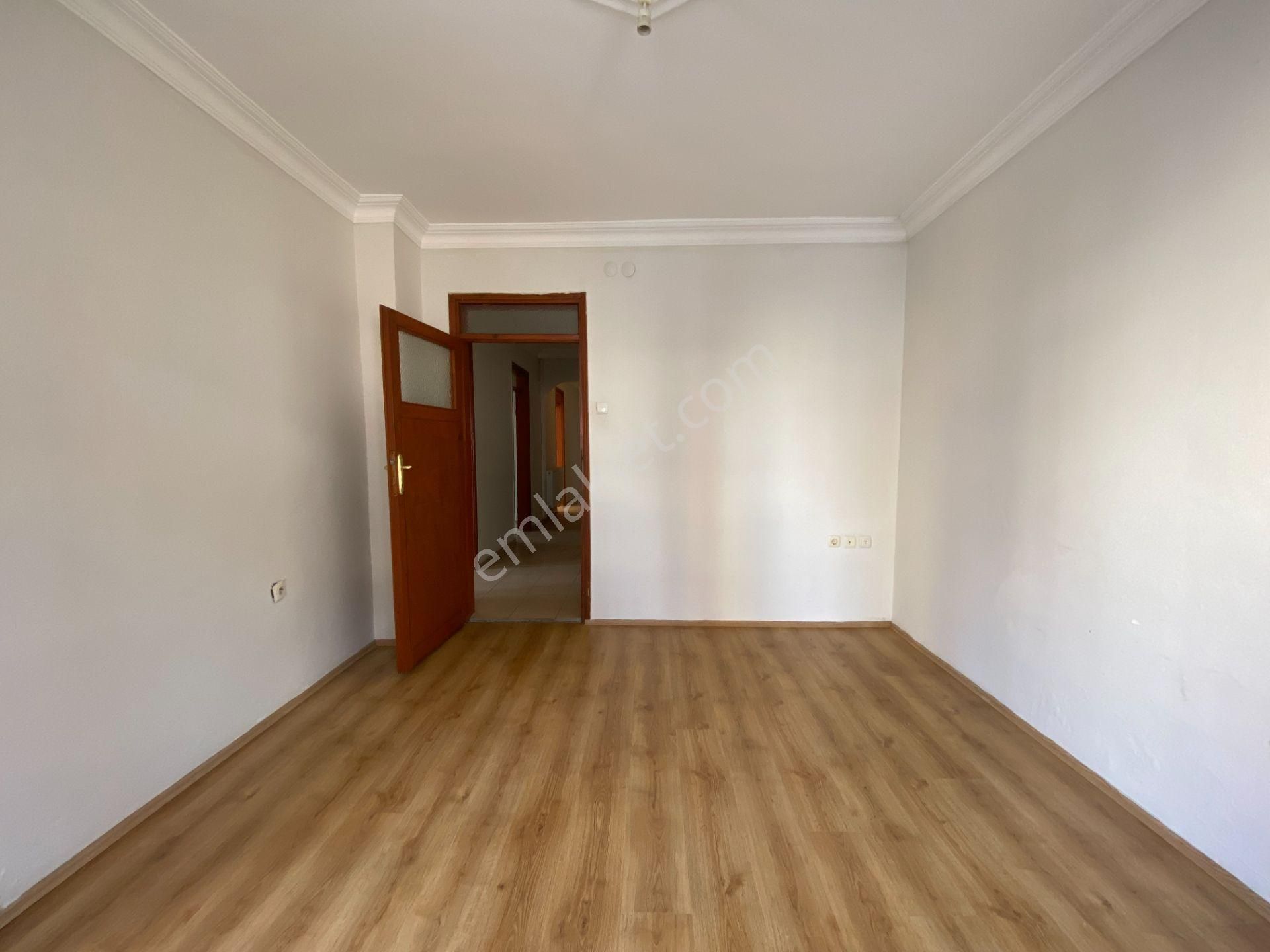 Balıkesir Karesi Paşaalanında 3+1 Kiralık Daire - Görsel 5