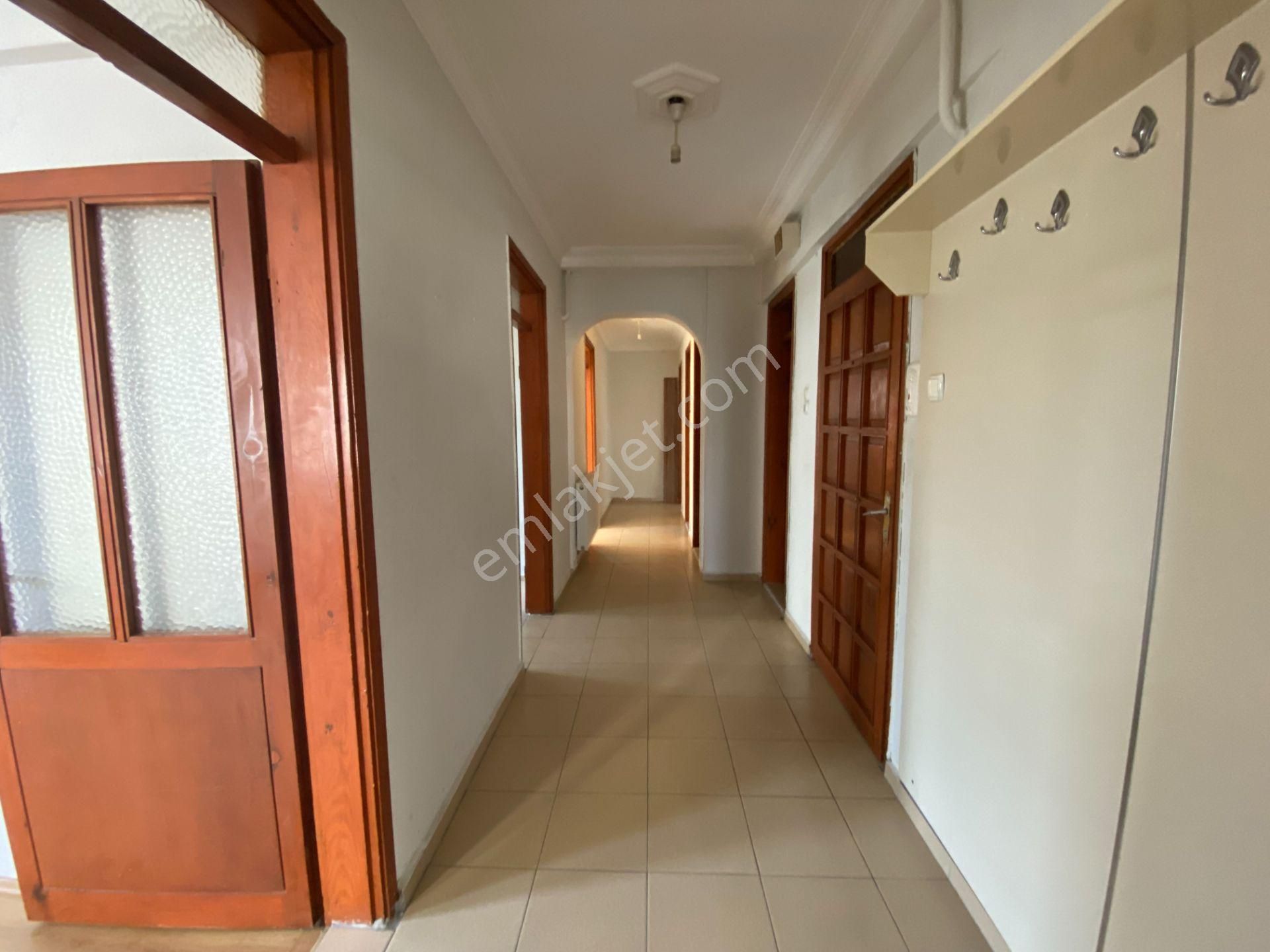 Balıkesir Karesi Paşaalanında 3+1 Kiralık Daire - Görsel 12