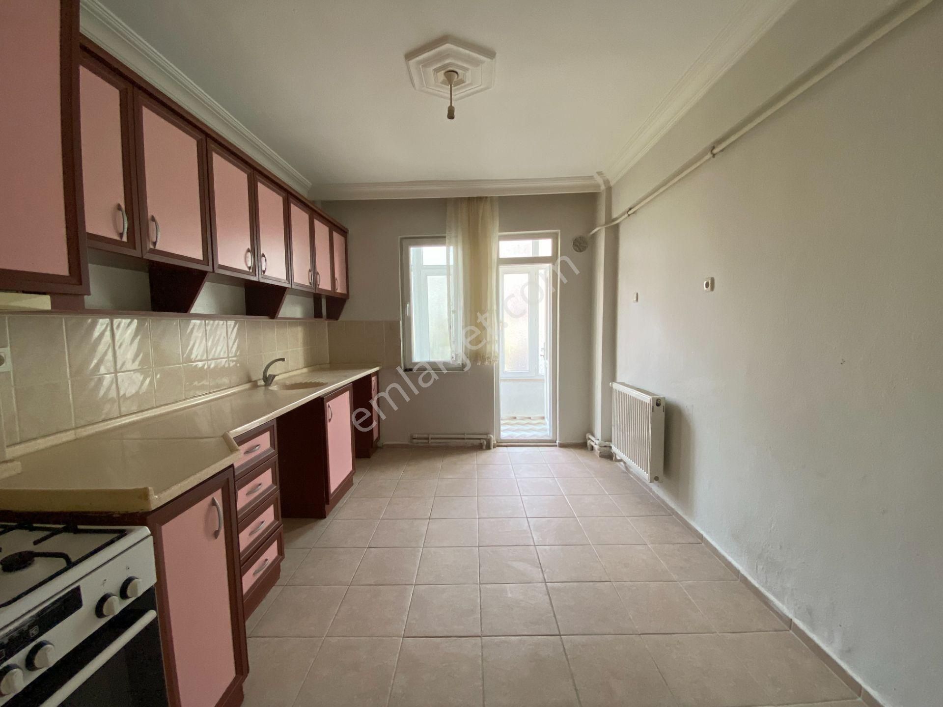 Balıkesir Karesi Paşaalanında 3+1 Kiralık Daire - Görsel 10