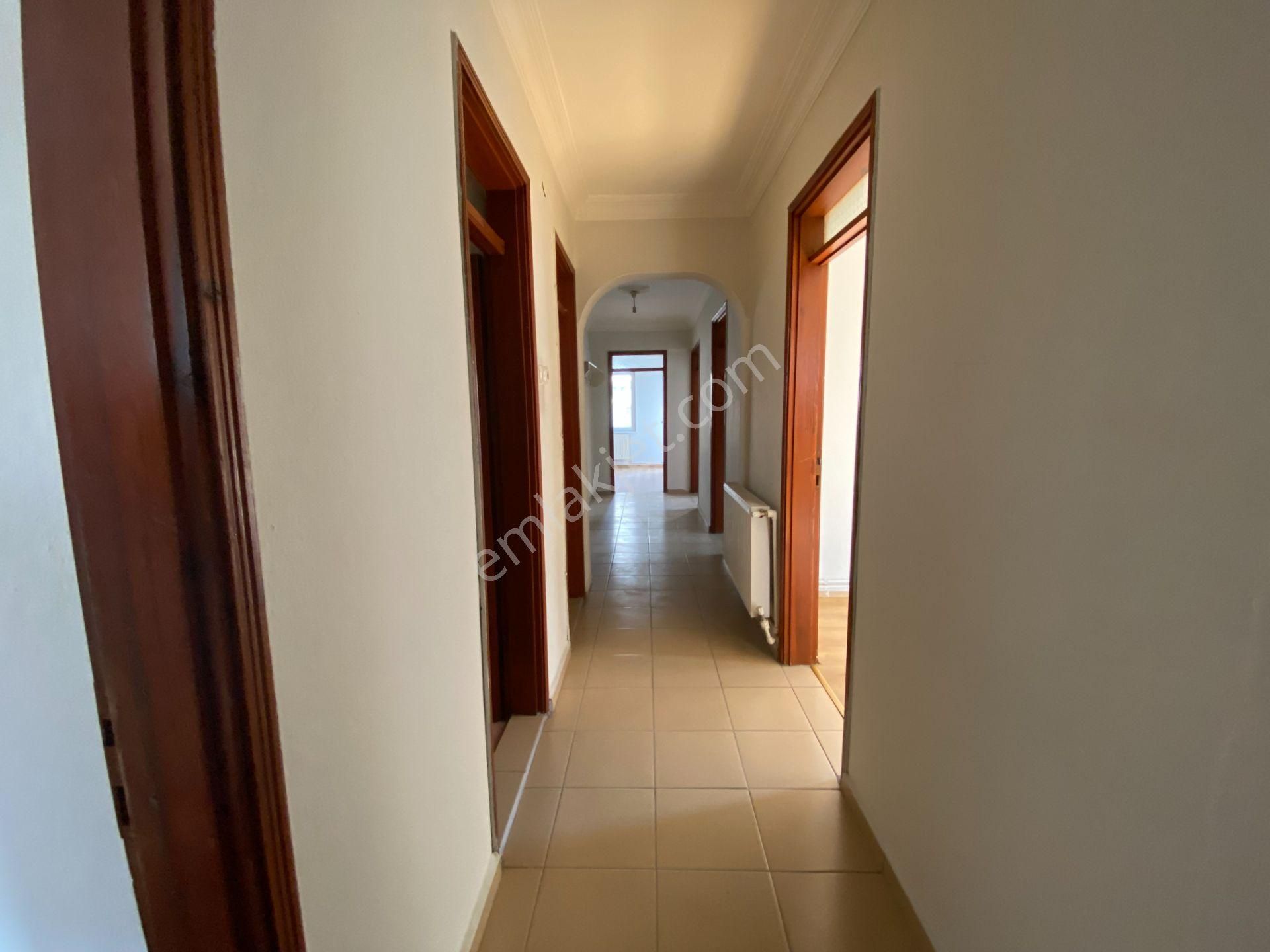 Balıkesir Karesi Paşaalanında 3+1 Kiralık Daire - Görsel 13