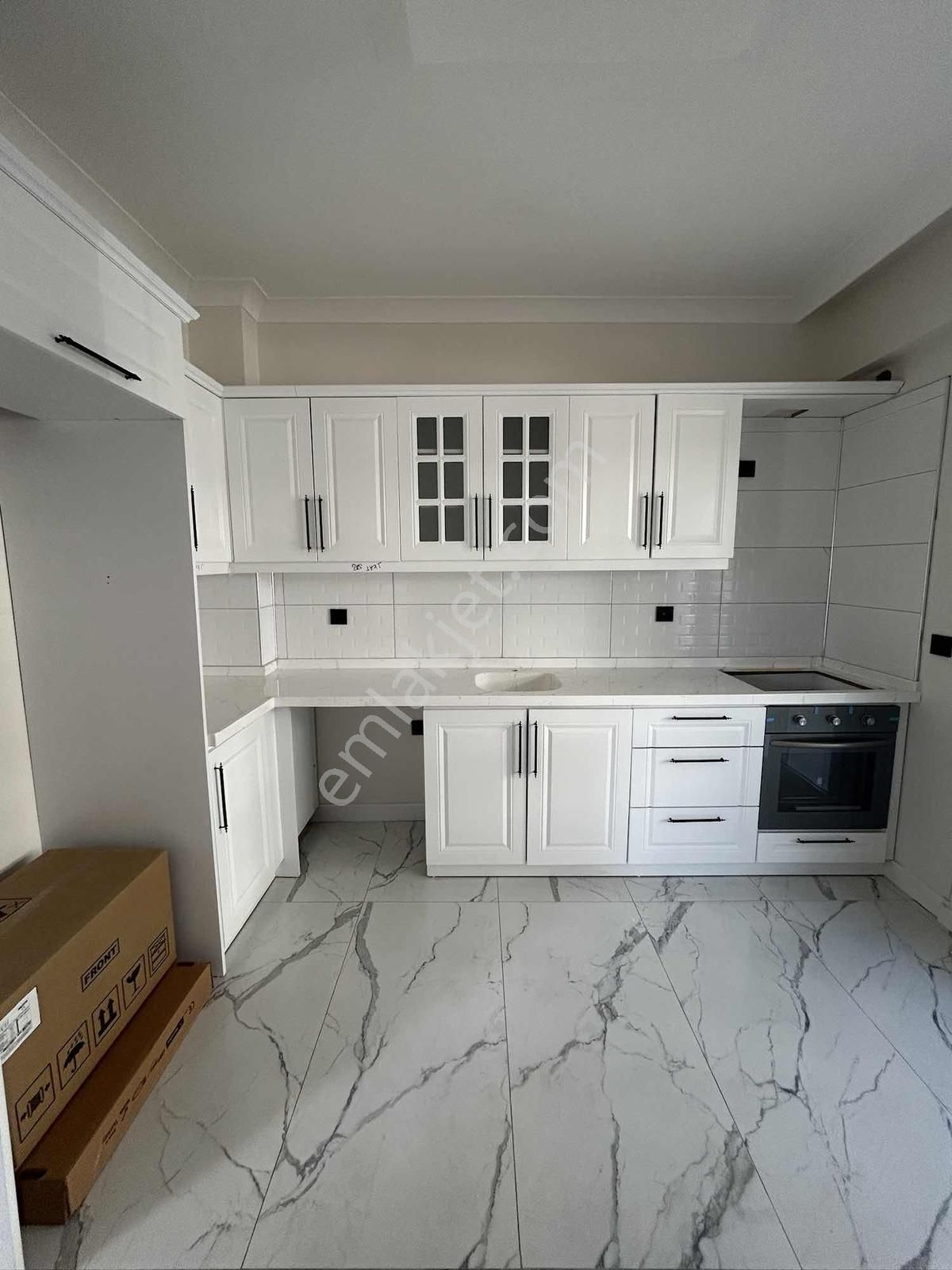 Prestij Emlaktan Gömeç Mithatpaşa Mah. Ebeveyn Banyolu 3+1 Daire - Görsel 9