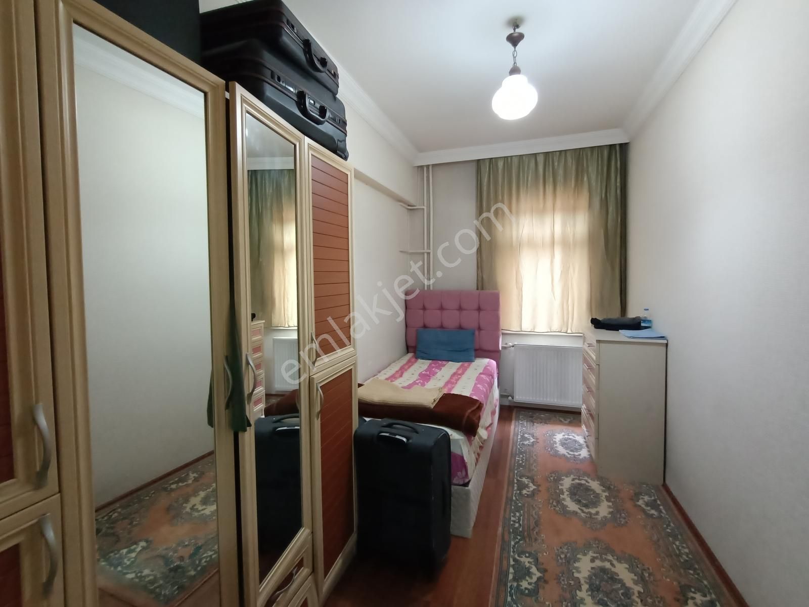 Dikmen Cad.üzeri/29 Mayıs Hast.yakını/ara Katta/tam Eşyalı/3+1 - Görsel 29