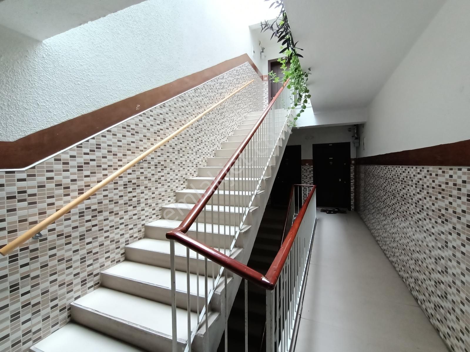 Dikmen Cad.üzeri/29 Mayıs Hast.yakını/ara Katta/tam Eşyalı/3+1 - Görsel 18