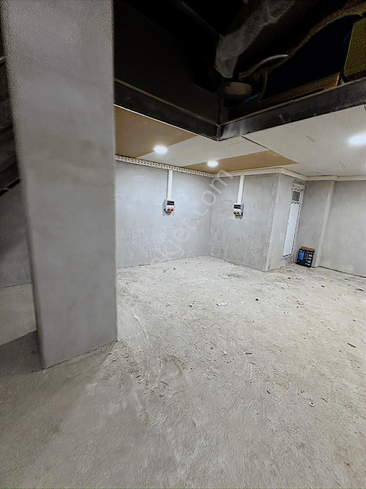 Şaşmazın Merkezinde Yüksek Tavanlı, 76 M² Kiralık Dükkan - Görsel 16