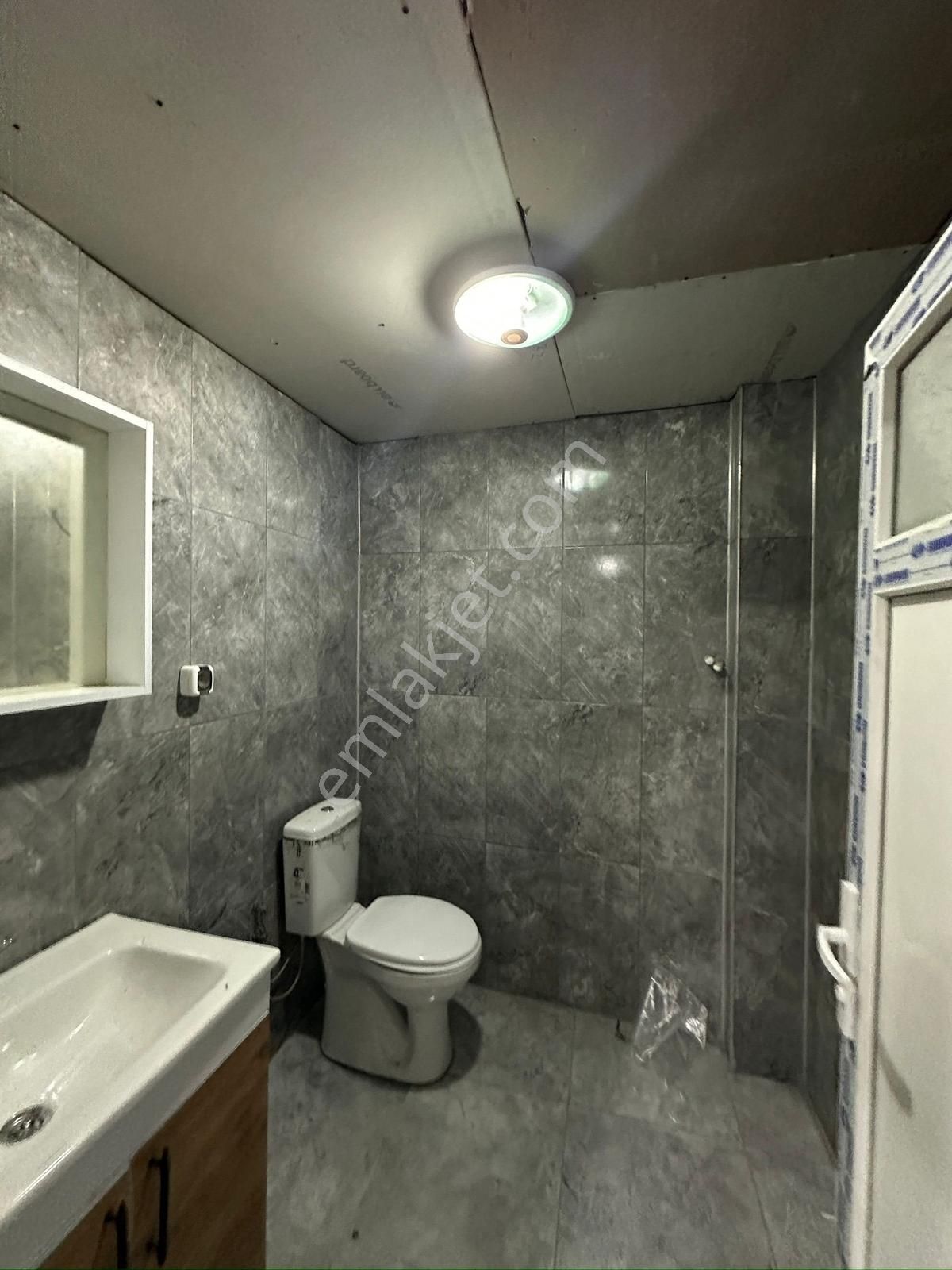 Şaşmazın Merkezinde Yüksek Tavanlı, 76 M² Kiralık Dükkan - Görsel 15