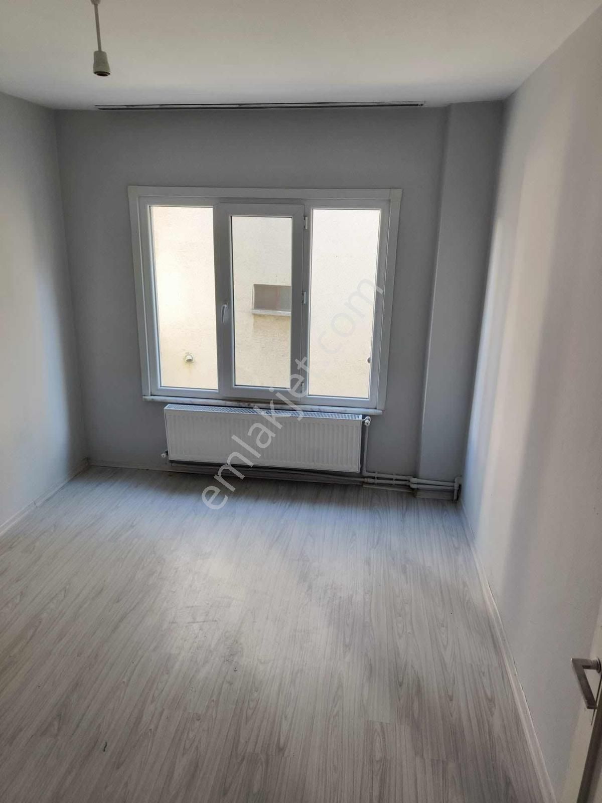 Bahçelievler Mahallesin'de Kiralık 2+1 Daire - Görsel 18