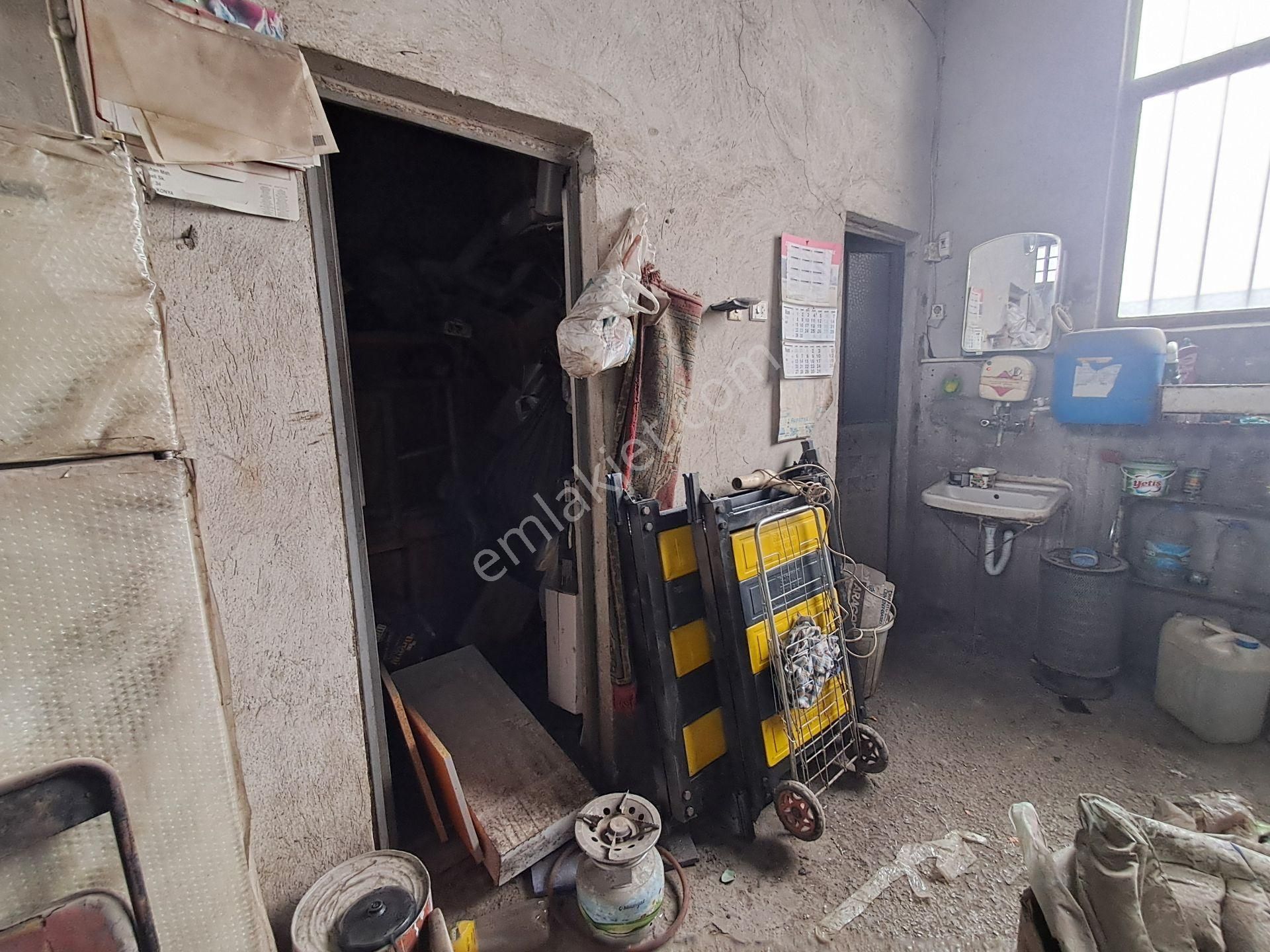 Çift Cepheli - Asma Katlı - Kullanışlı 96+32 M² İşyeri/dükkan - Görsel 9