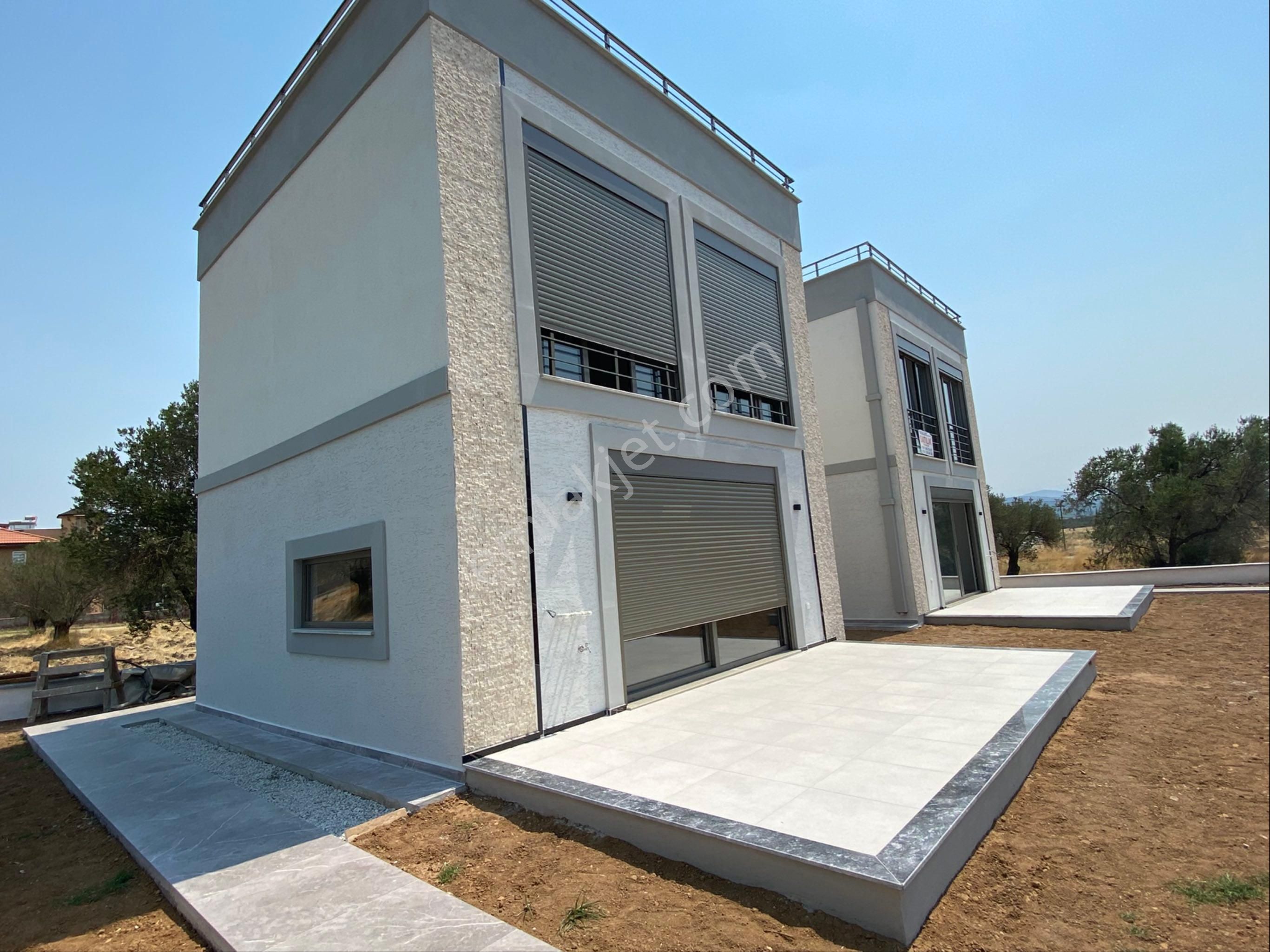 Karaağaç Sahilde 2+1 Teraslı Lüx Satılık Villa - Görsel 1