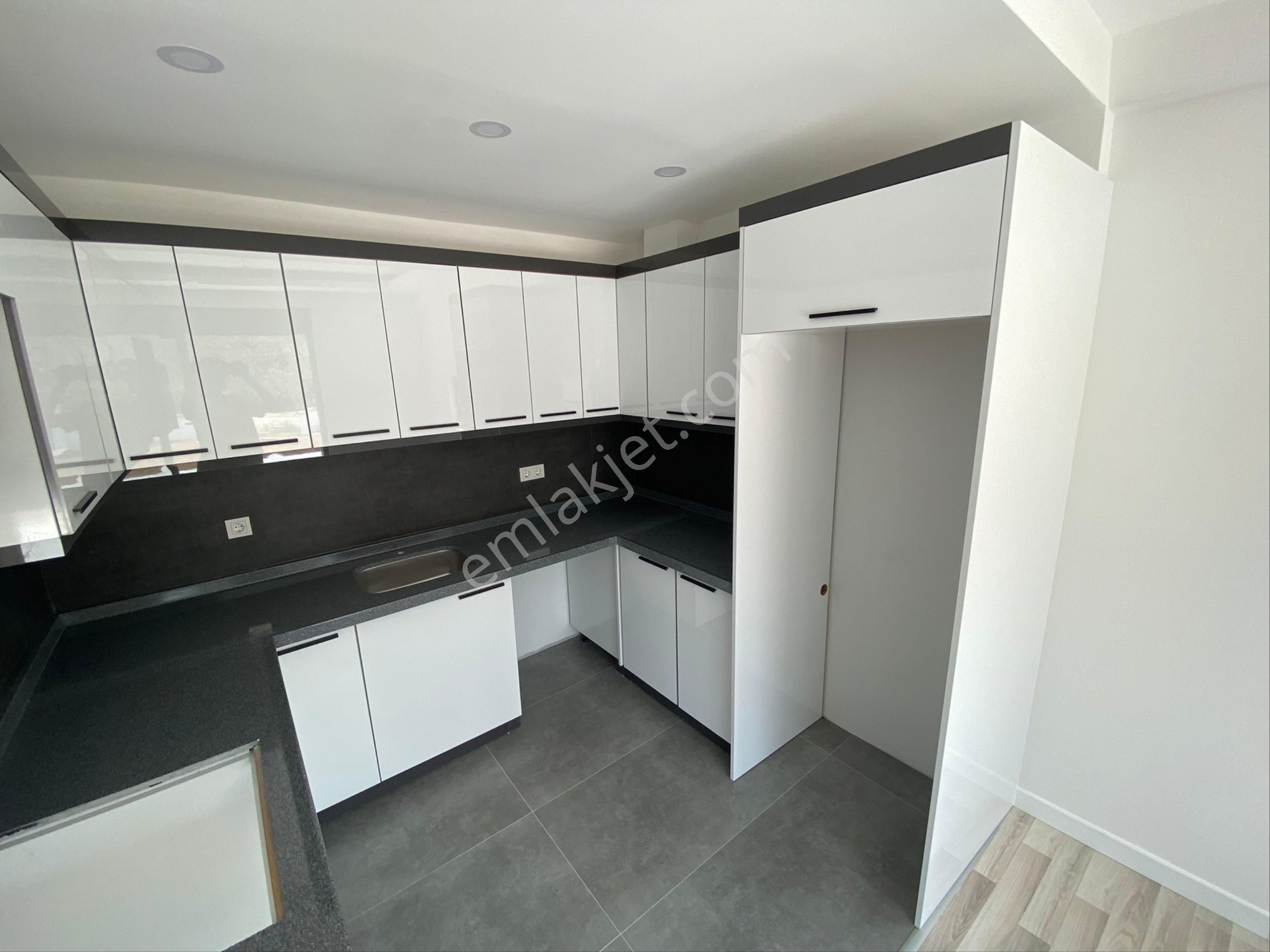 Karaağaç Sahilde 2+1 Teraslı Lüx Satılık Villa - Görsel 13