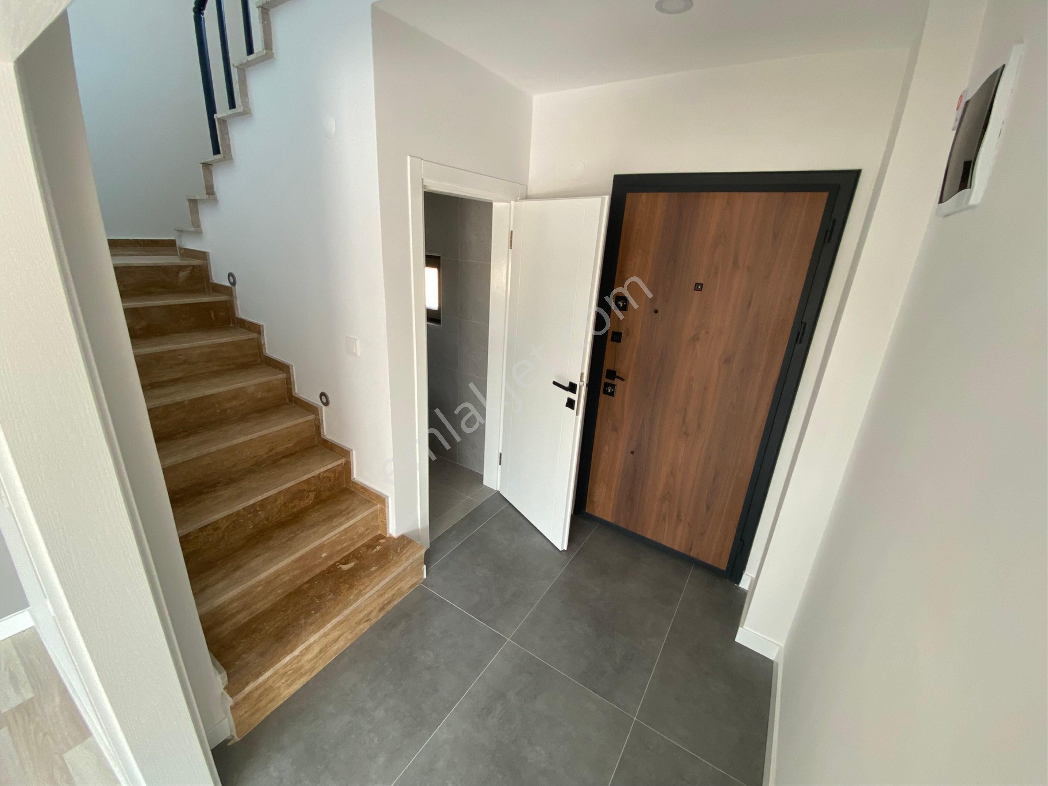 Karaağaç Sahilde 2+1 Teraslı Lüx Satılık Villa - Görsel 19