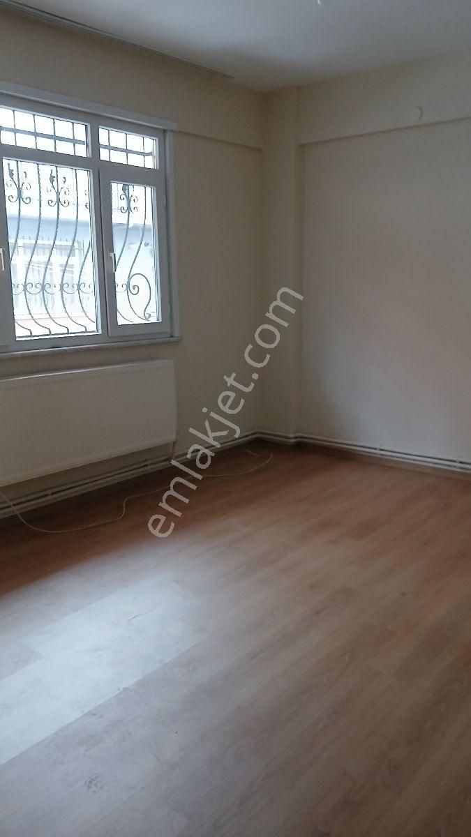 Metroya Yürüme Mesafesinde Ferah Kiralık Daire - Görsel 17