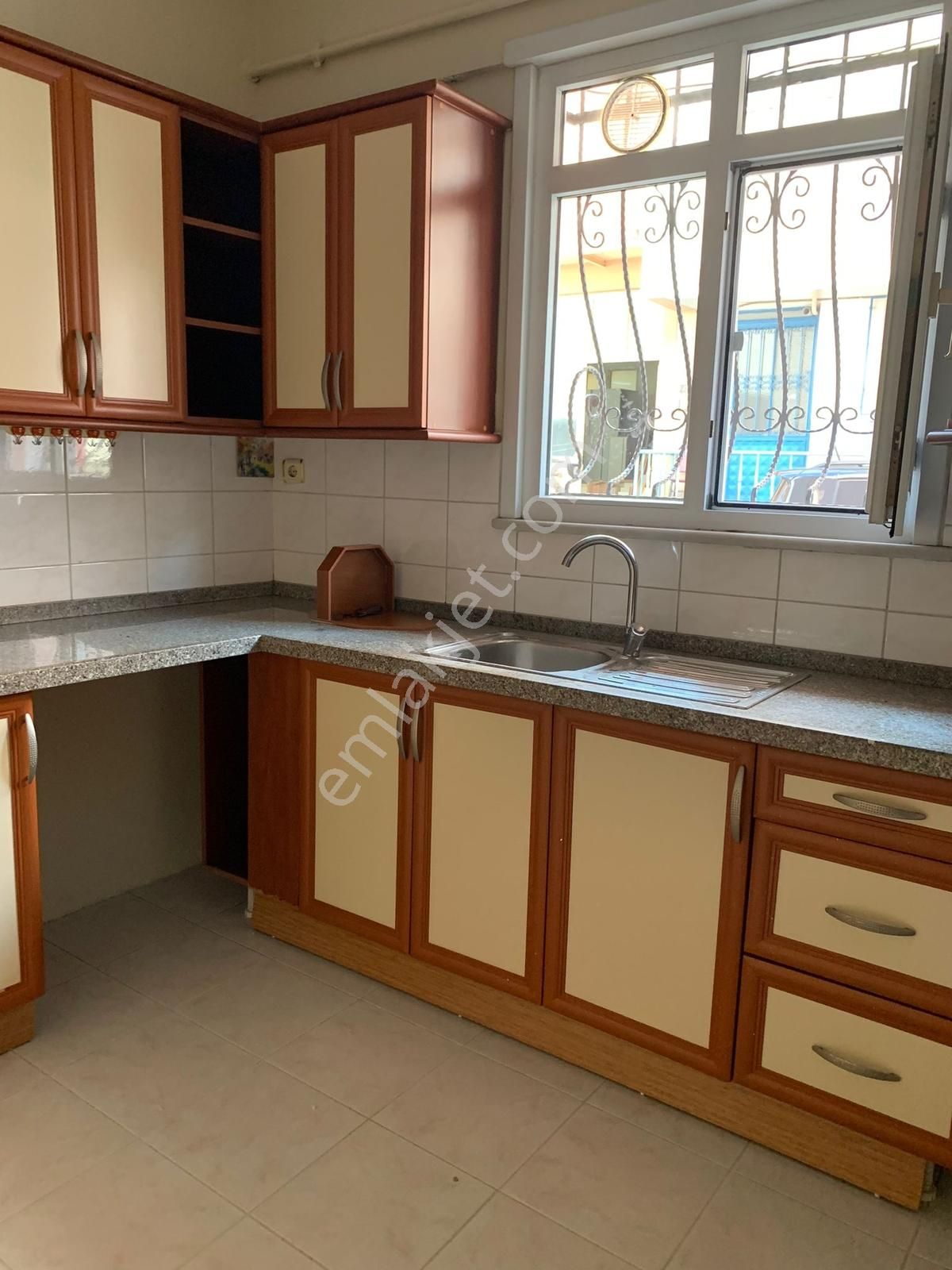 Metroya Yürüme Mesafesinde Ferah Kiralık Daire - Görsel 3