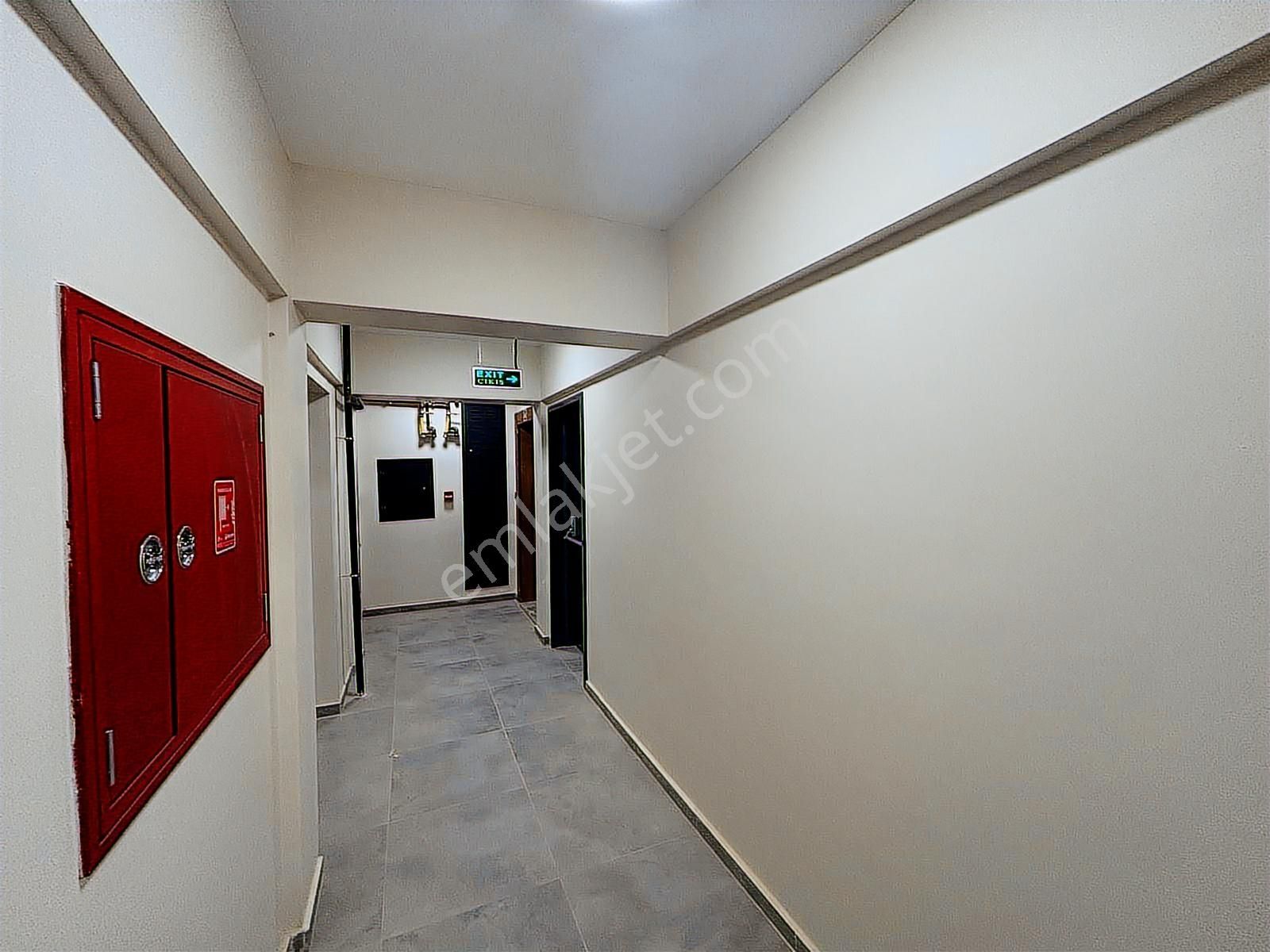 İzmir Bayraklı Manavkuyu Satılık 125 M2 Brüt Lüks Sıfır Daire - Görsel 14