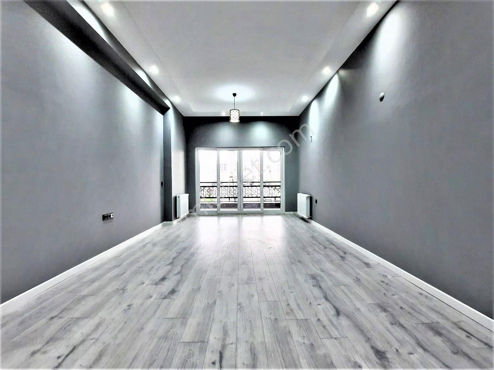 Aygülden Edremit Kadıköy'de Nezih Site İçi Havuzlu Otoparklı Fitness Salonu Saunalı 2+1satılık Daire - Görsel 6