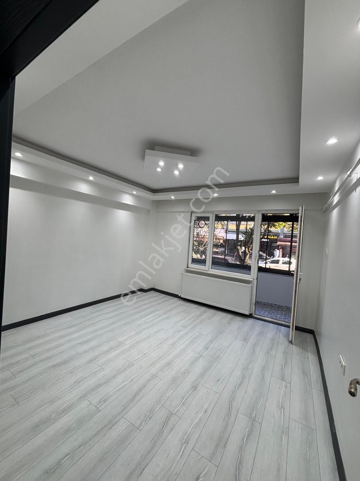 Canyapıdan Bahçelievler Mahallesinde Full Tadılatlı Satılık Daire - Görsel 4