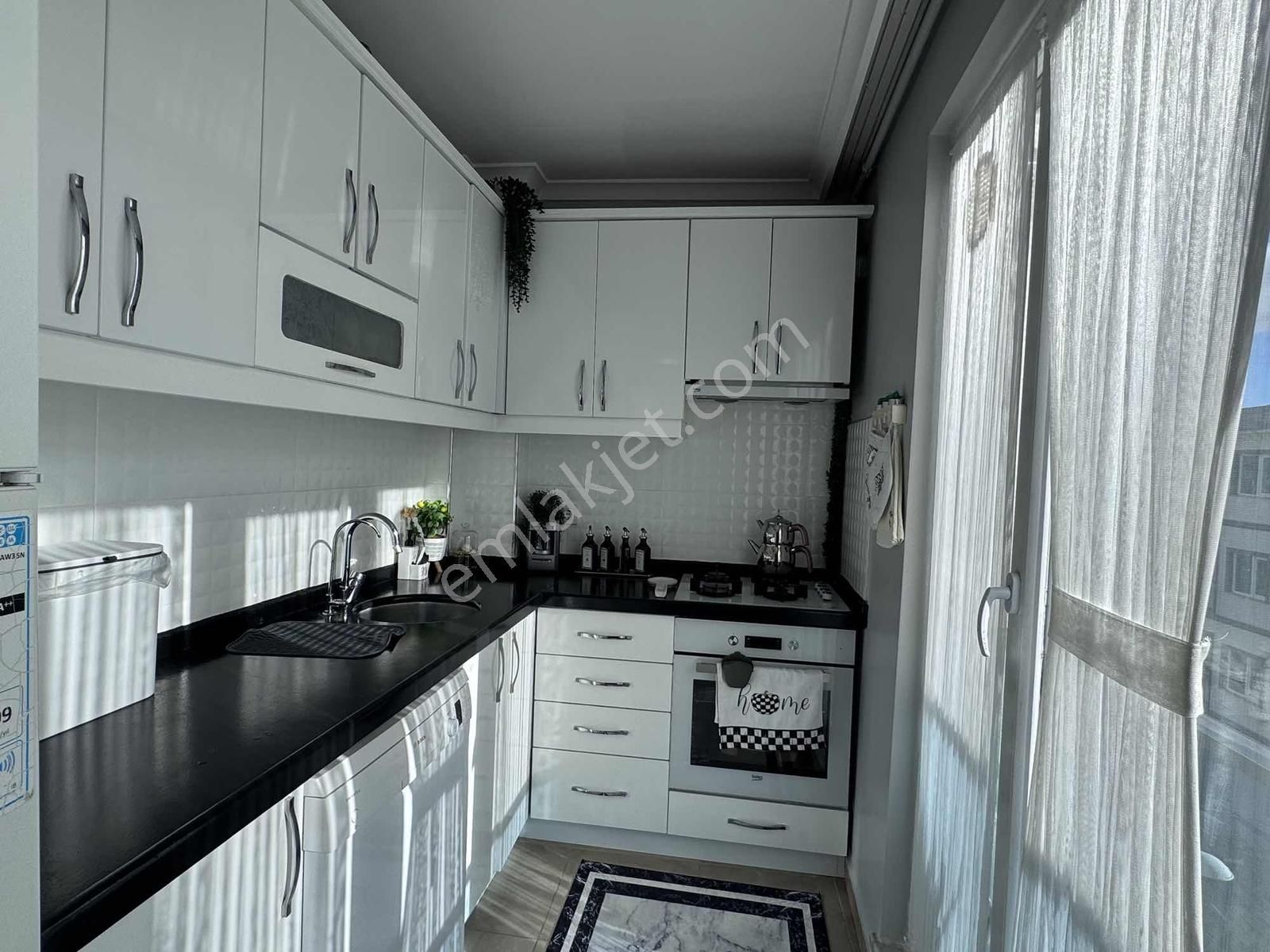 Ümraniye Necip Fazıl Mah. Ara Kat 2+1 İskanlı Daire - Görsel 8