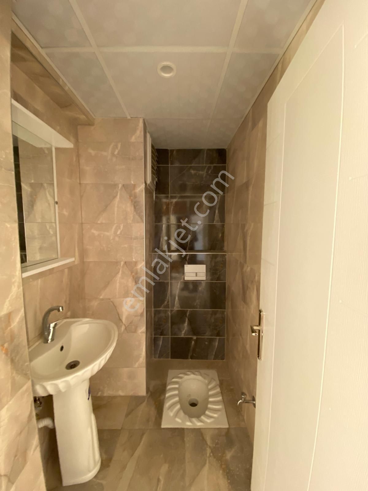 Ocaklı Mahallesinde 4.kat Ara Kat Asansörlü Sıfır Ayarında 3+1 Kiralık Daire - Görsel 4