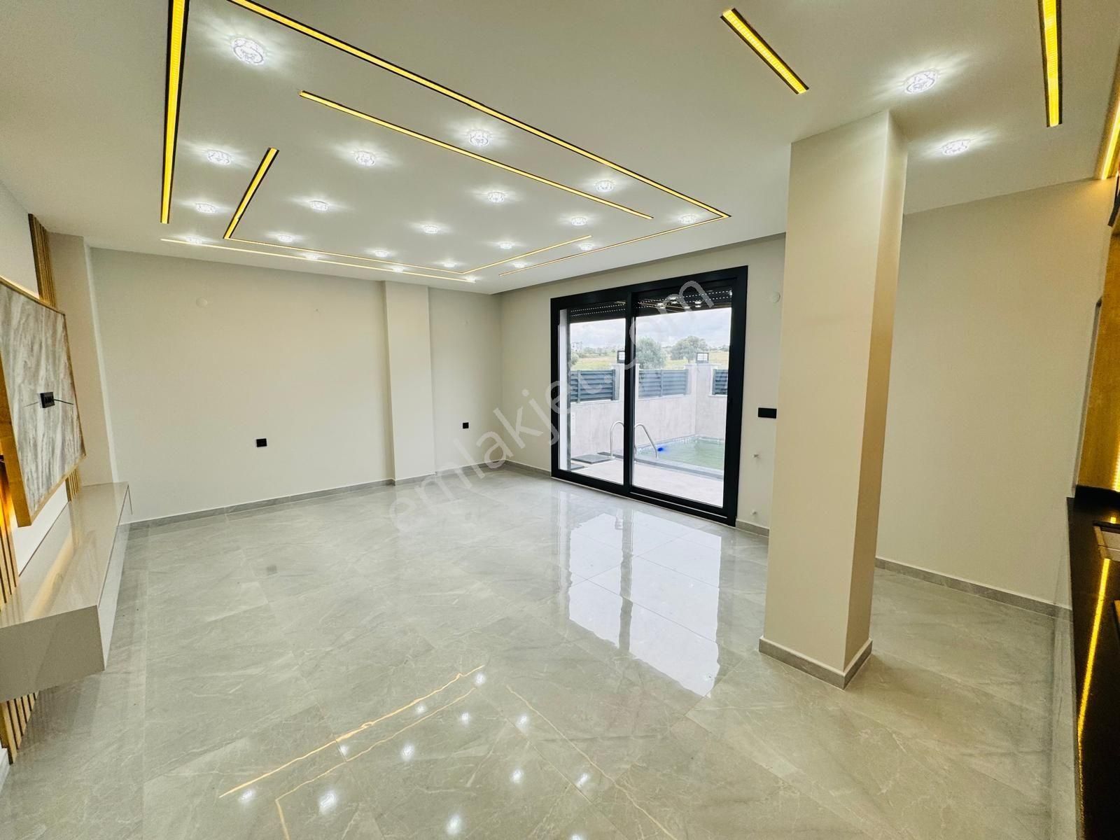 Didimde Satılık Sağtur Bölgesinde Havuzlu Araba Garajlı Villa - Görsel 33