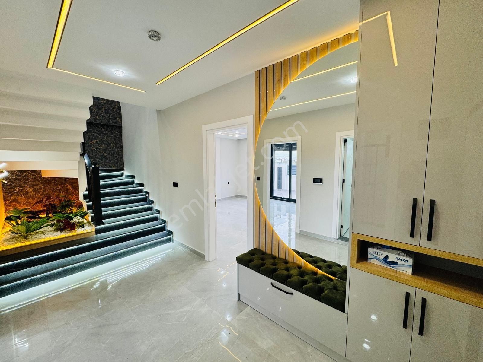 Didimde Satılık Sağtur Bölgesinde Havuzlu Araba Garajlı Villa - Görsel 4