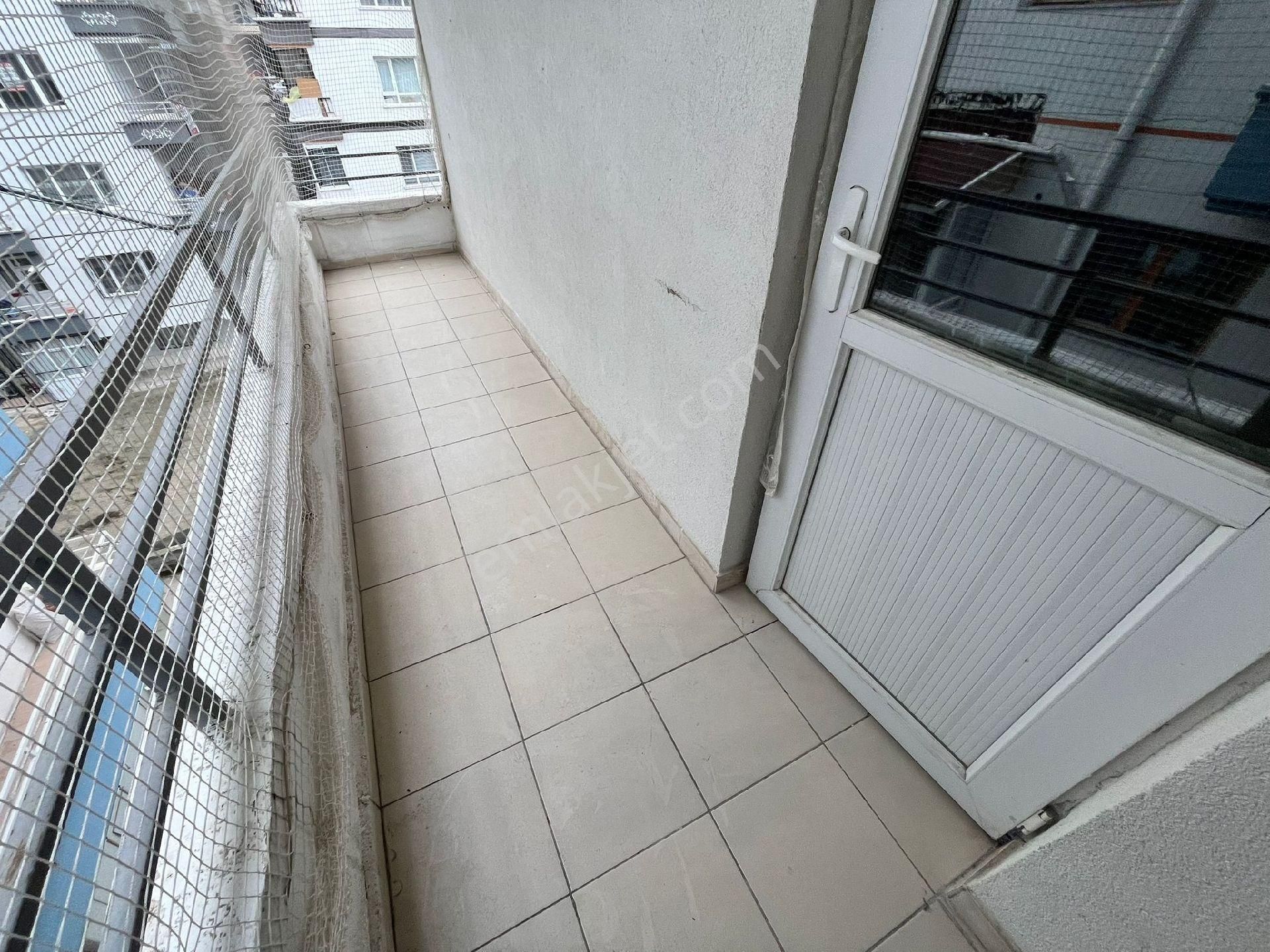 Hüseyingazi Göbekte 1.katta 3+1 - Görsel 6